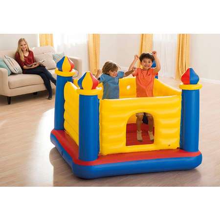 Надувной игровой центр Intex Замок 175х 175х135см для детей 3-6 лет