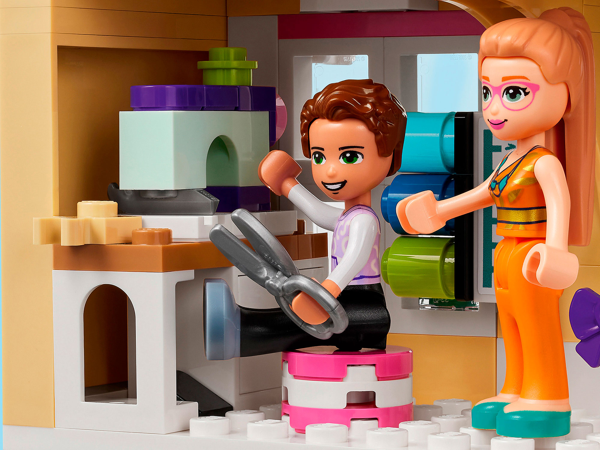 Конструктор LEGO Friends Художественная школа Эммы блочный - фото 8