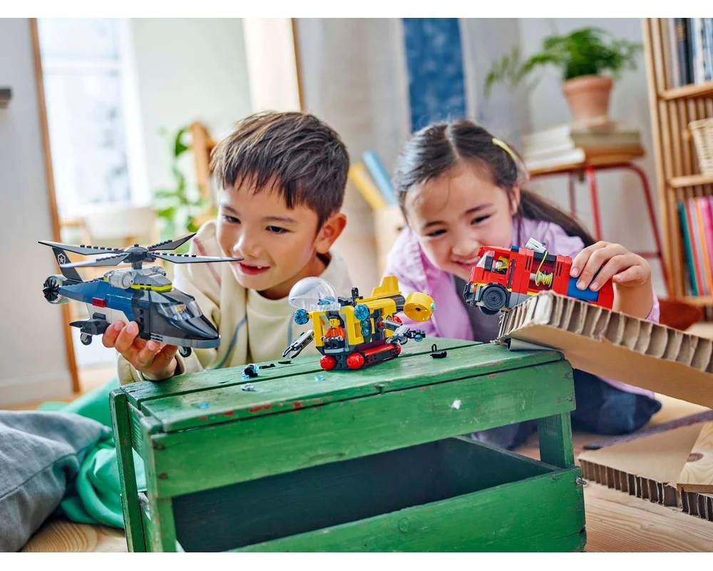 Конструктор LEGO City 60462 874 дет. - фото 9