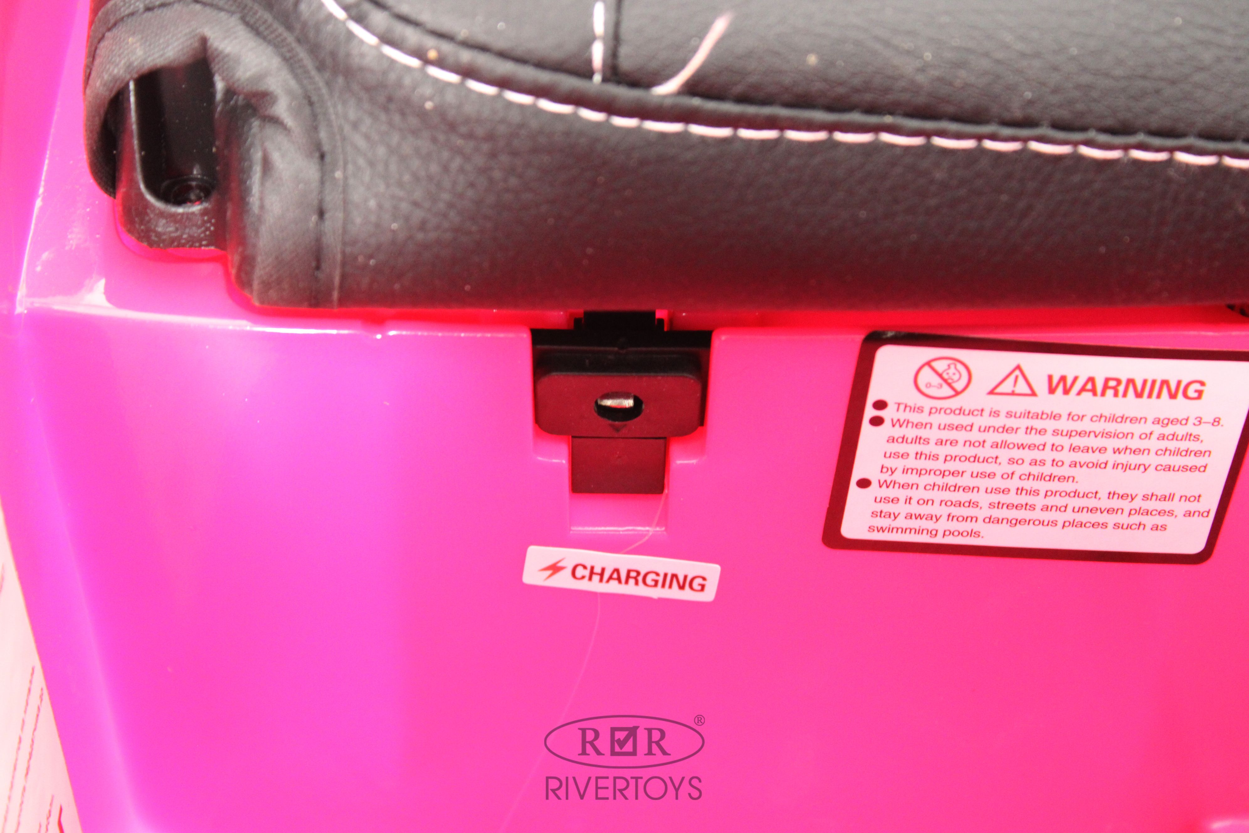 Электромобиль RIVERTOYS Mercedes X777XX-AMG-PINK-GLANEC С пультом ДУ - фото 9