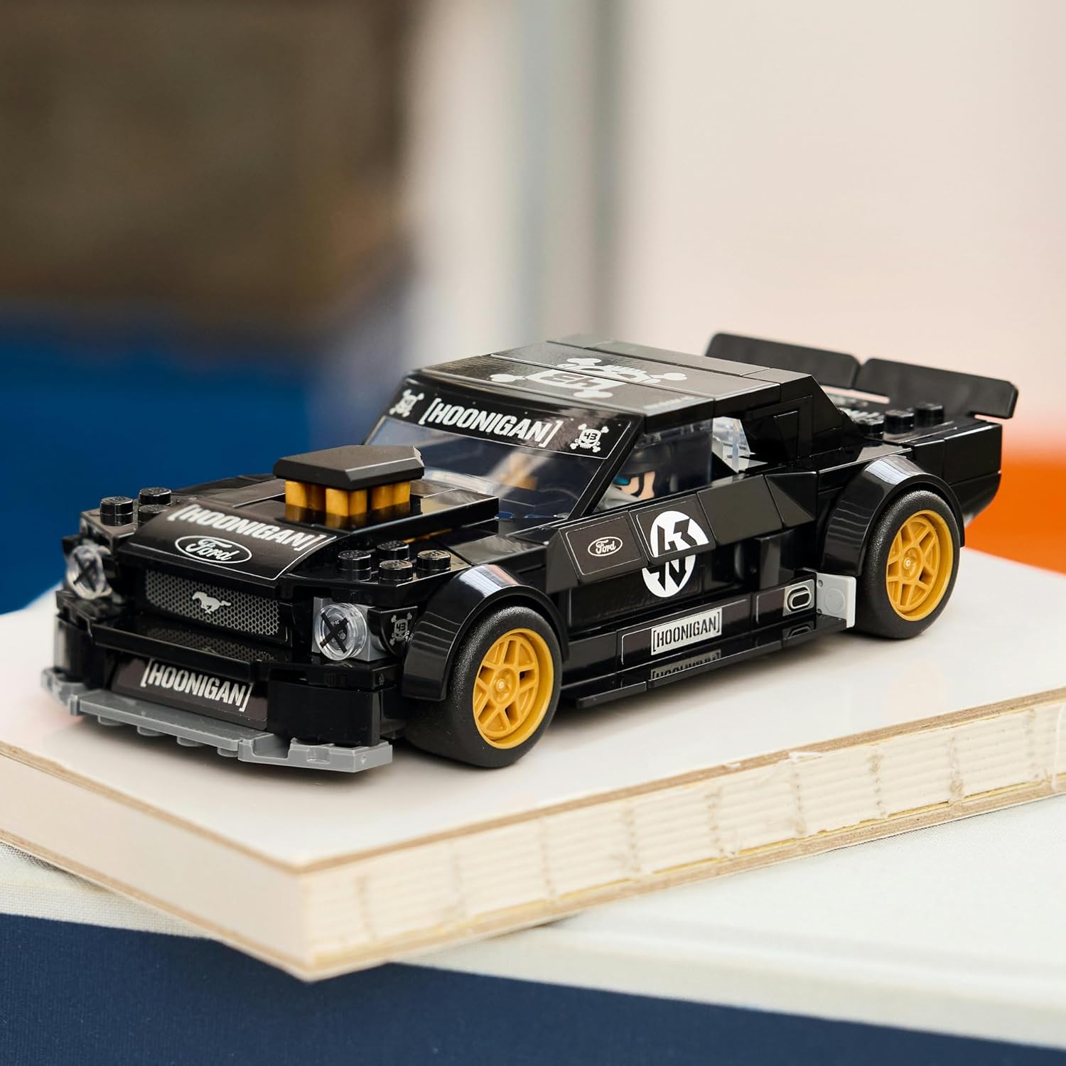Конструктор LEGO Speed Champions Форд Мустанг Кена Блока 345 дет. - фото 4