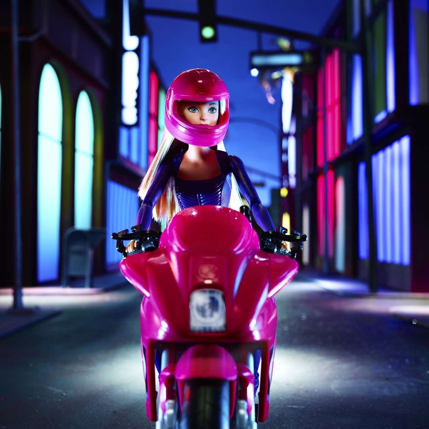 Кукла модельная Barbie DHF21 - фото 12