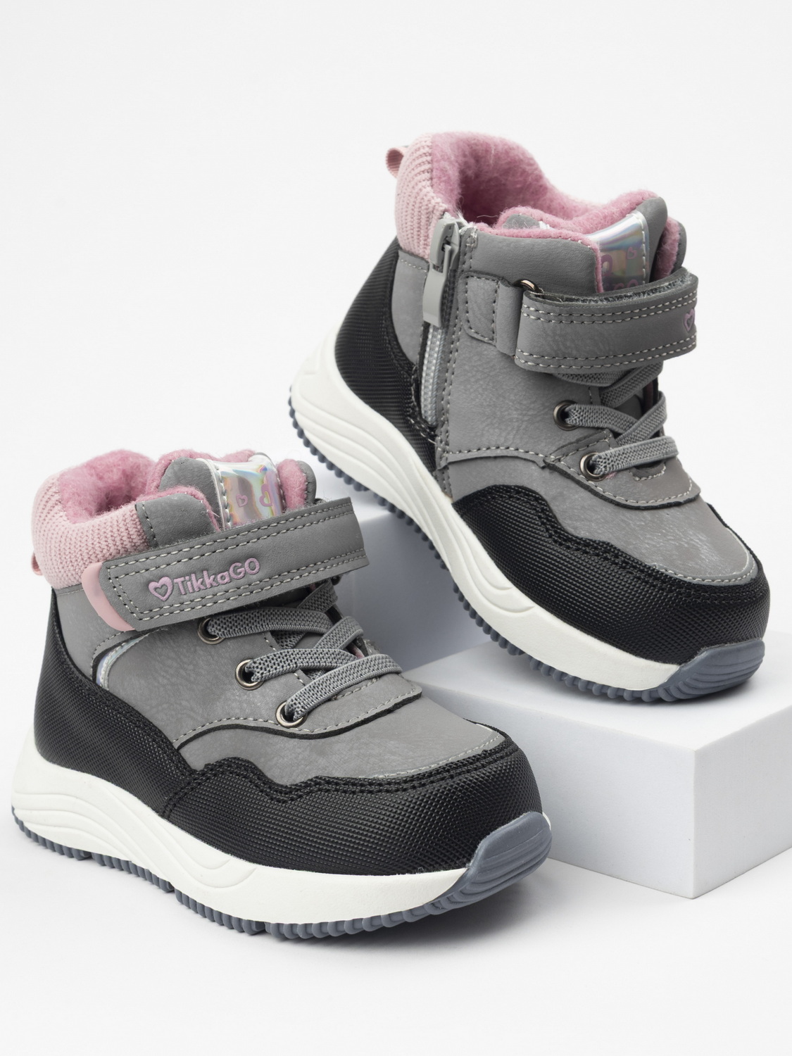 Изображение товара Осенние детские ботинки TikkaGo 22.5 с водоотталкивающей пропиткой и комфортной стелькой