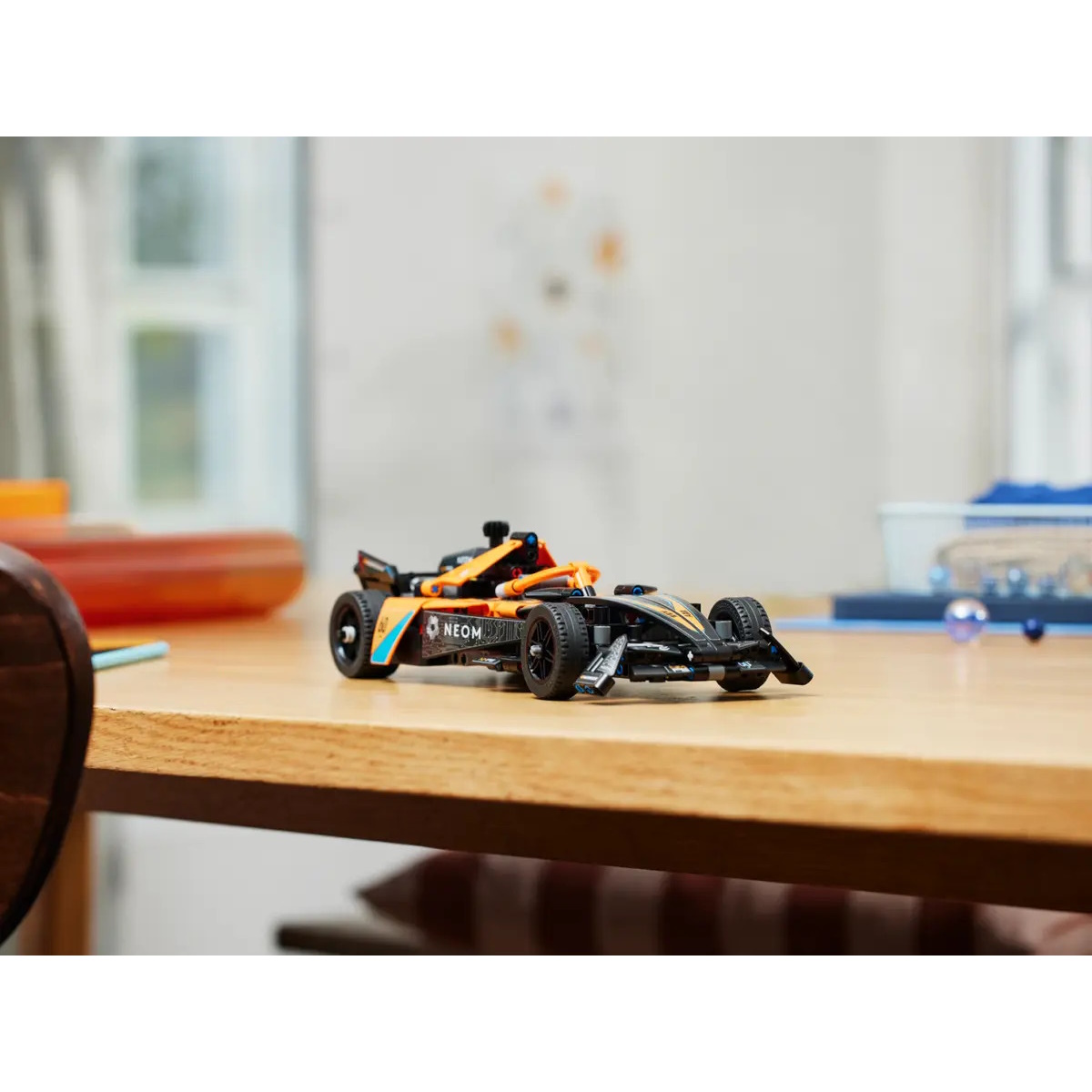 Конструктор LEGO Technic McLaren Formula E Race Car - фото 14