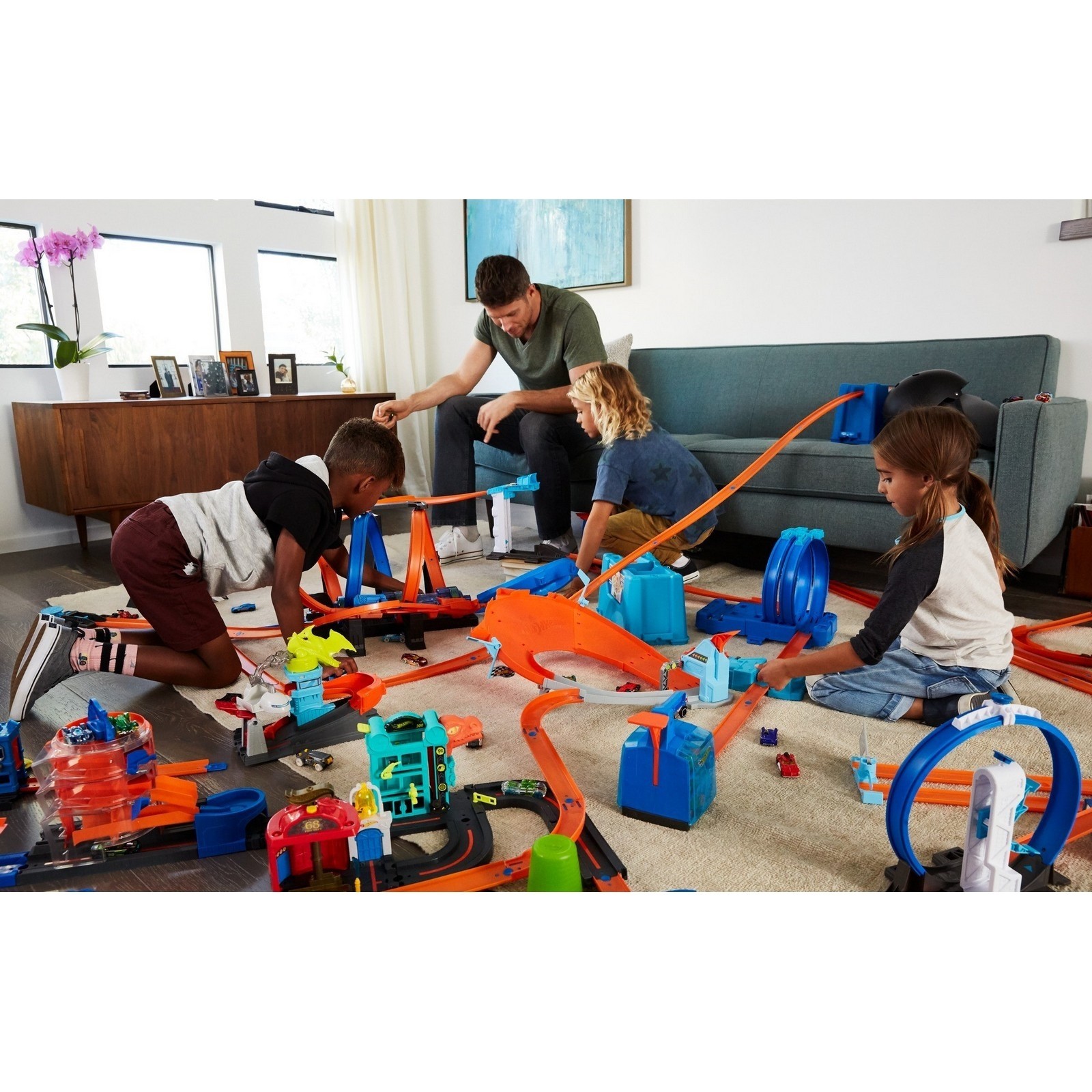 Базовый набор Hot Wheels аксессуаров для трека с машинкой в ассортименте DNH84 - фото 42