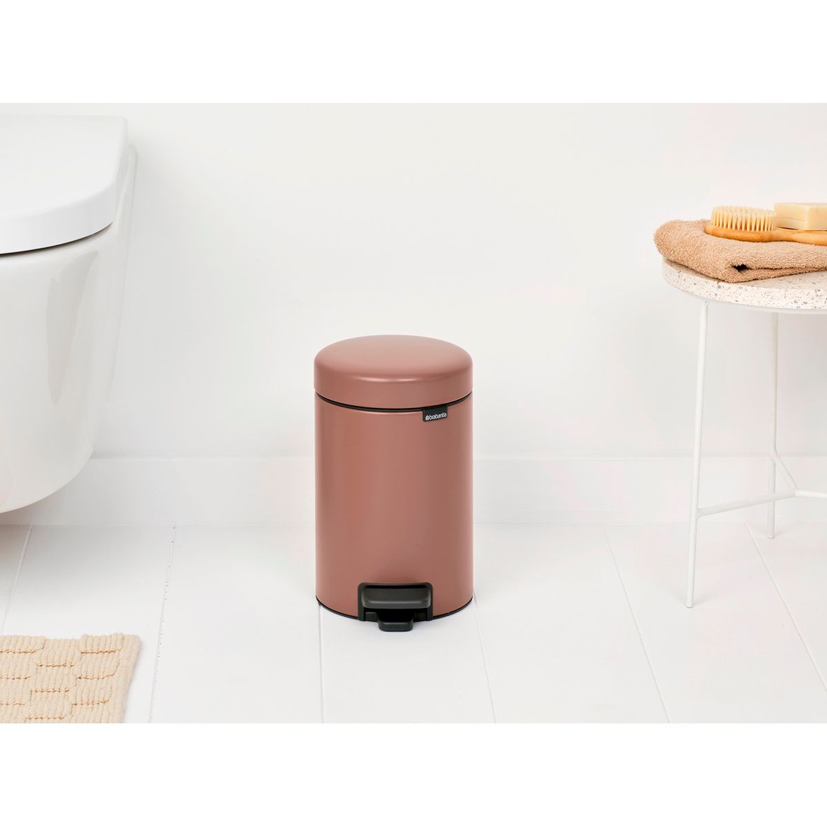 Бак мусорный Brabantia NewIcon с педалью светло-коричневый 3л 233968 - фото 7