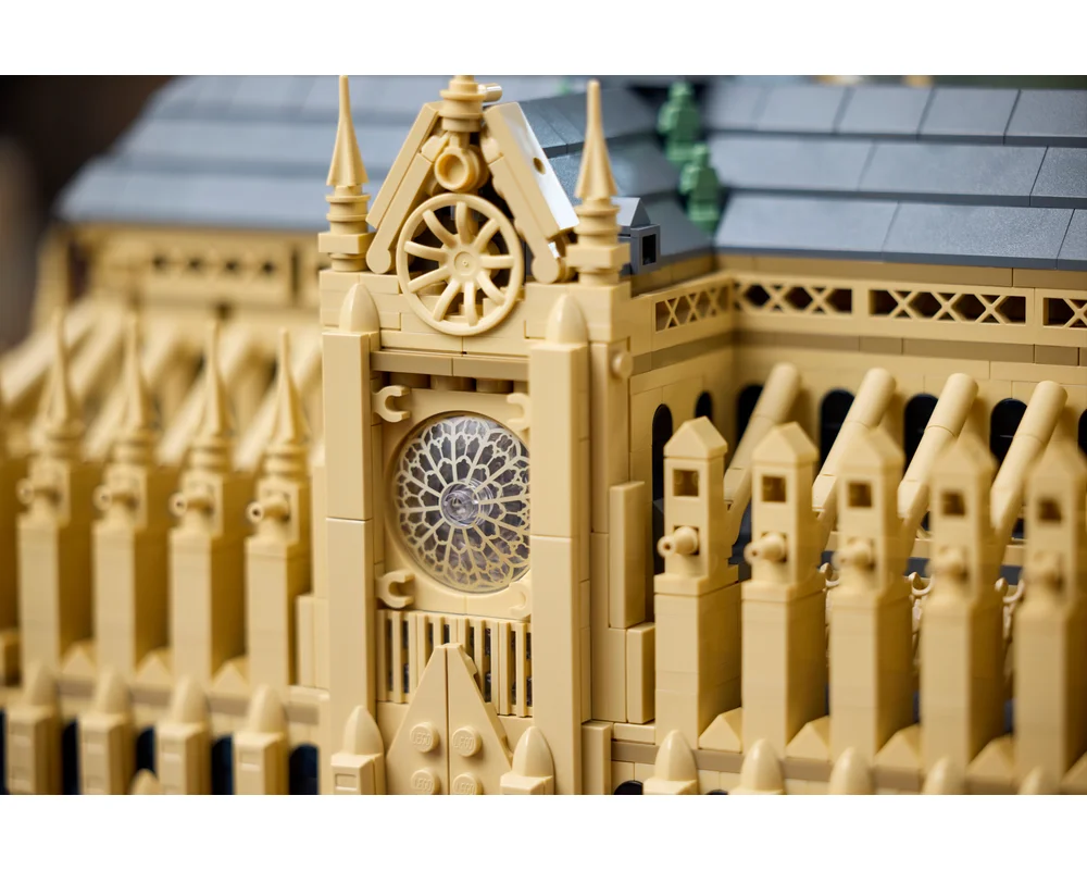 Конструктор LEGO Architecture 21061 4383 дет. - фото 15