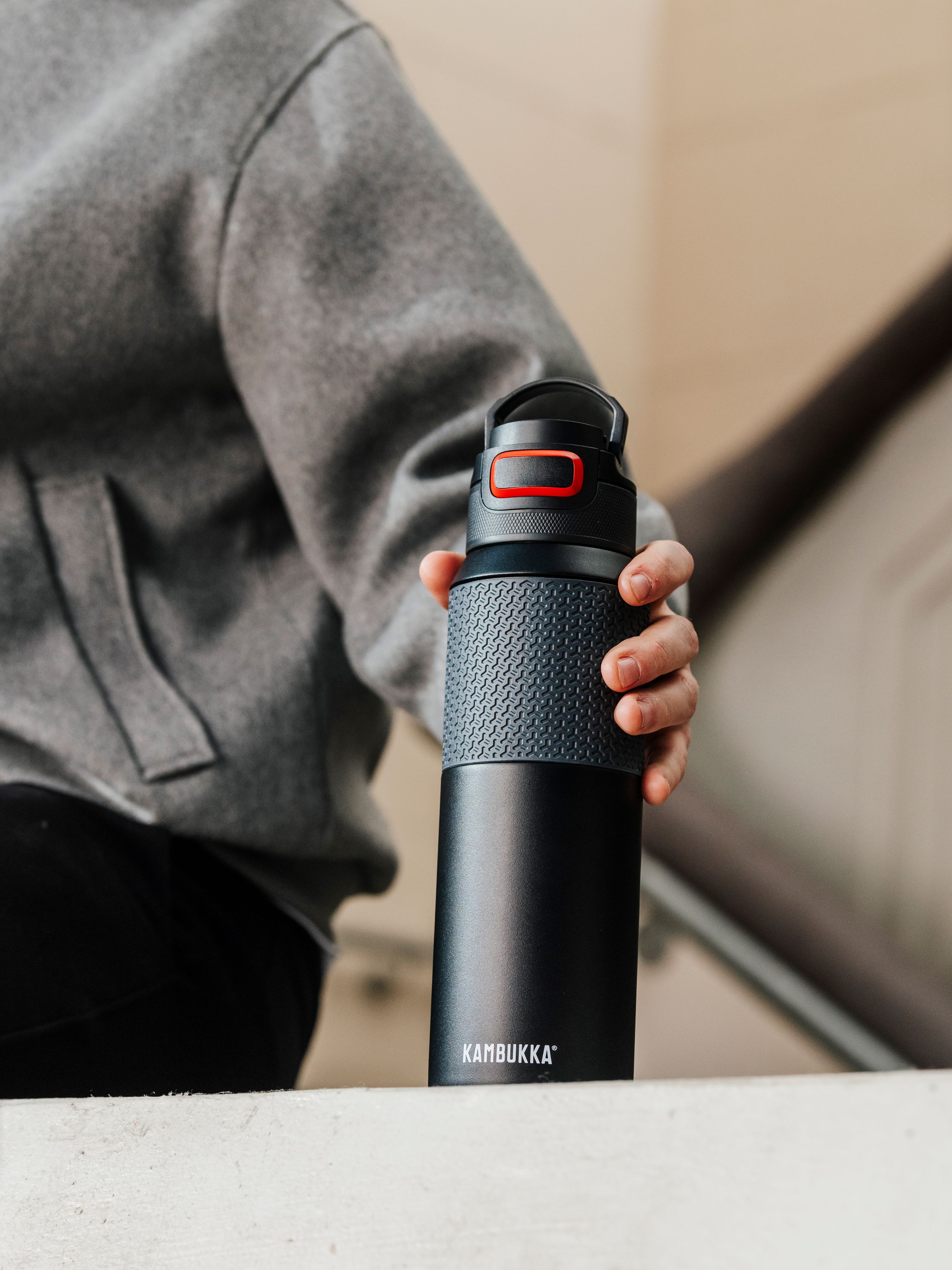 Термобутылка Kambukka Elton 1л черная 11-03037 - фото 6