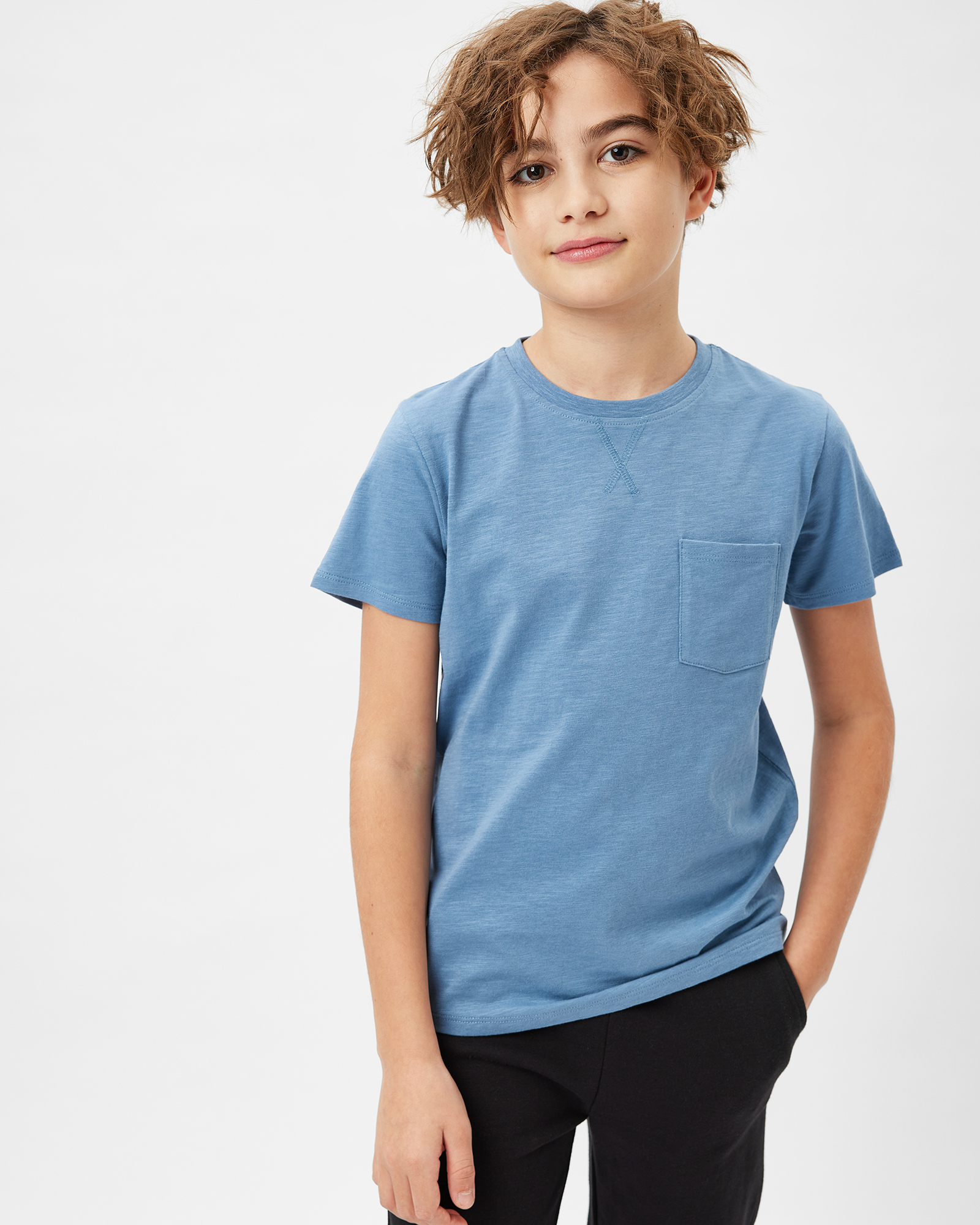 Изображение товара Футболка Futurino 140 с нагрудным карманом, синяя, 100% хлопок