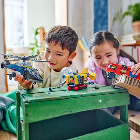 Конструктор LEGO City Helicopter FireTruck Submarine блочный
