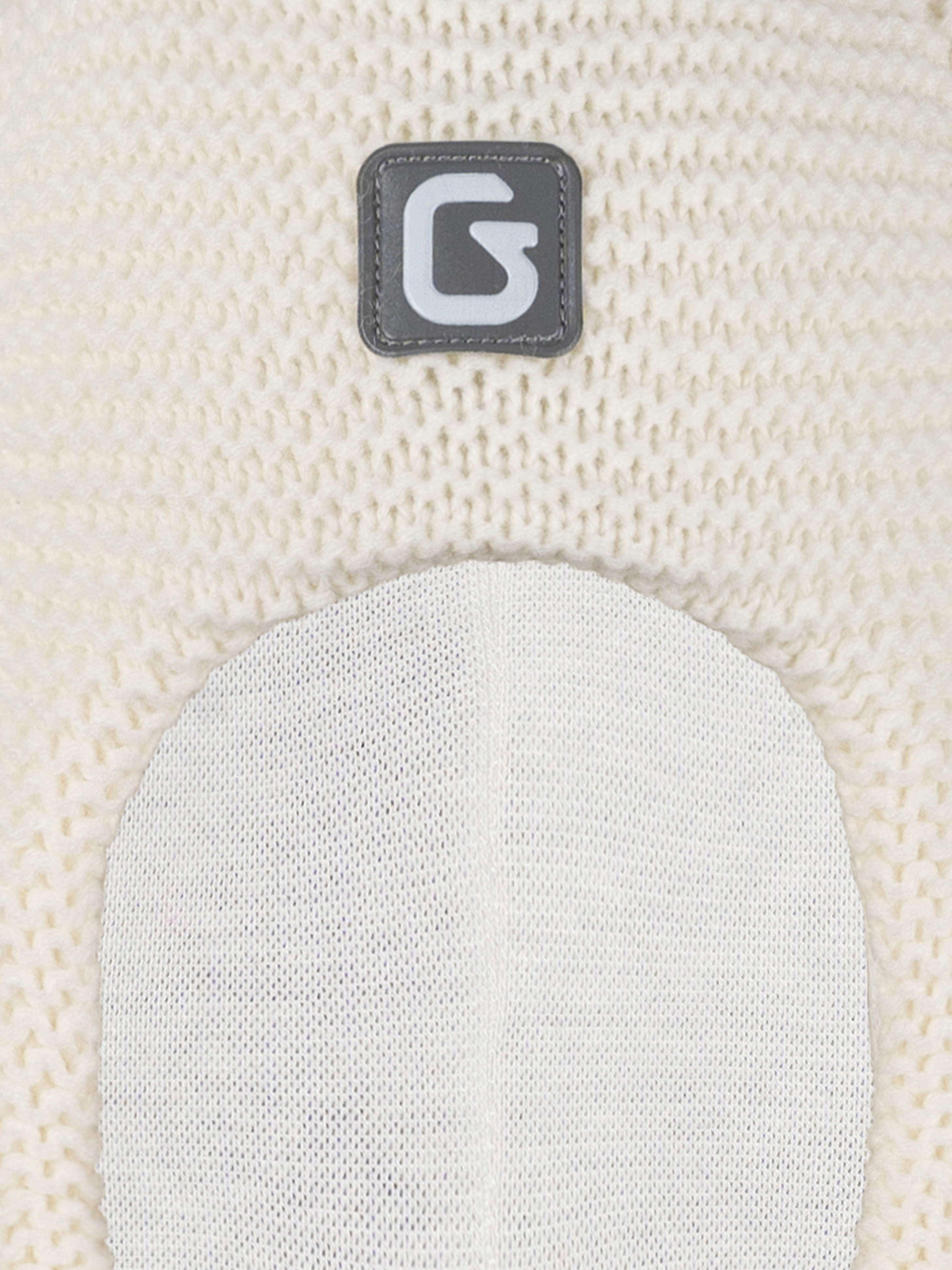 Шапка GUSTI GW25AC1228G-MILK - фото 6