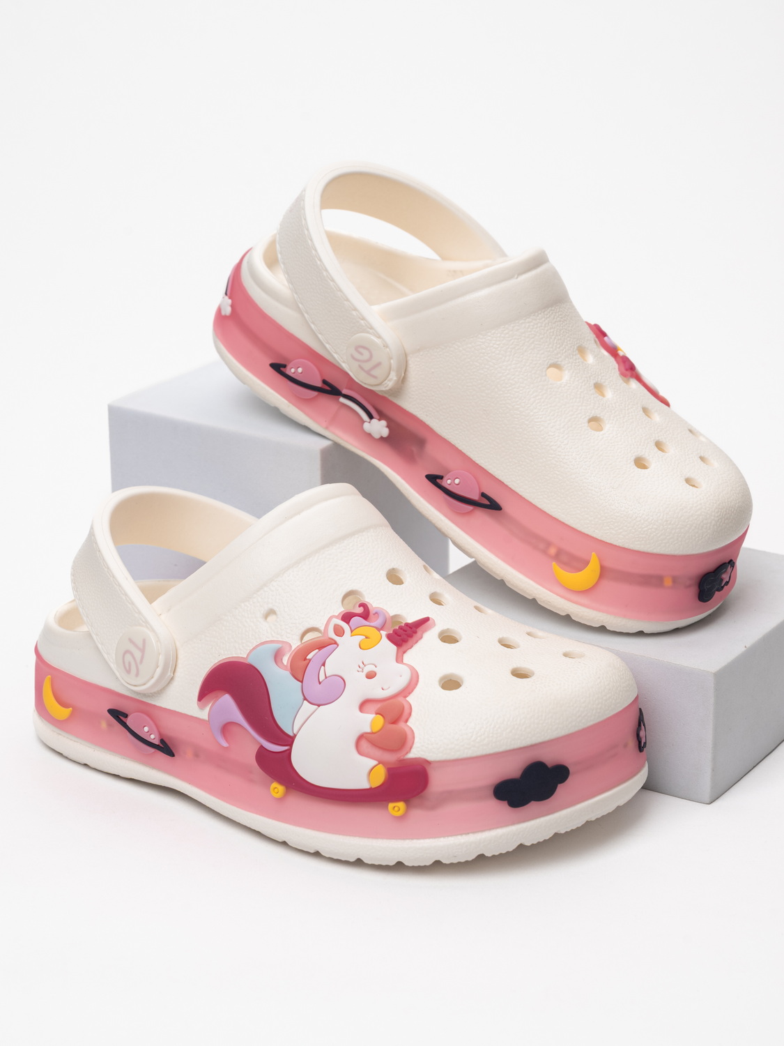 Сабо TikkaGo 7O02_25010-2_white-pink - фото 1