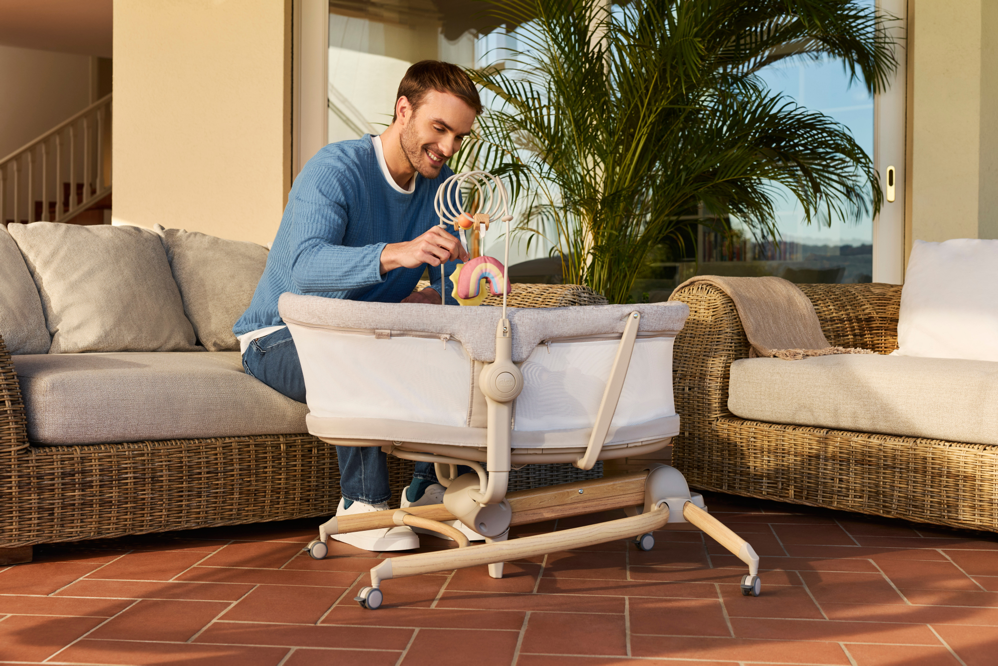 Детская кроватка Chicco Baby Hug Armonia 4в1 с рождения до 3 лет Mother Pearl овальная, без маятника (молочный) - фото 21