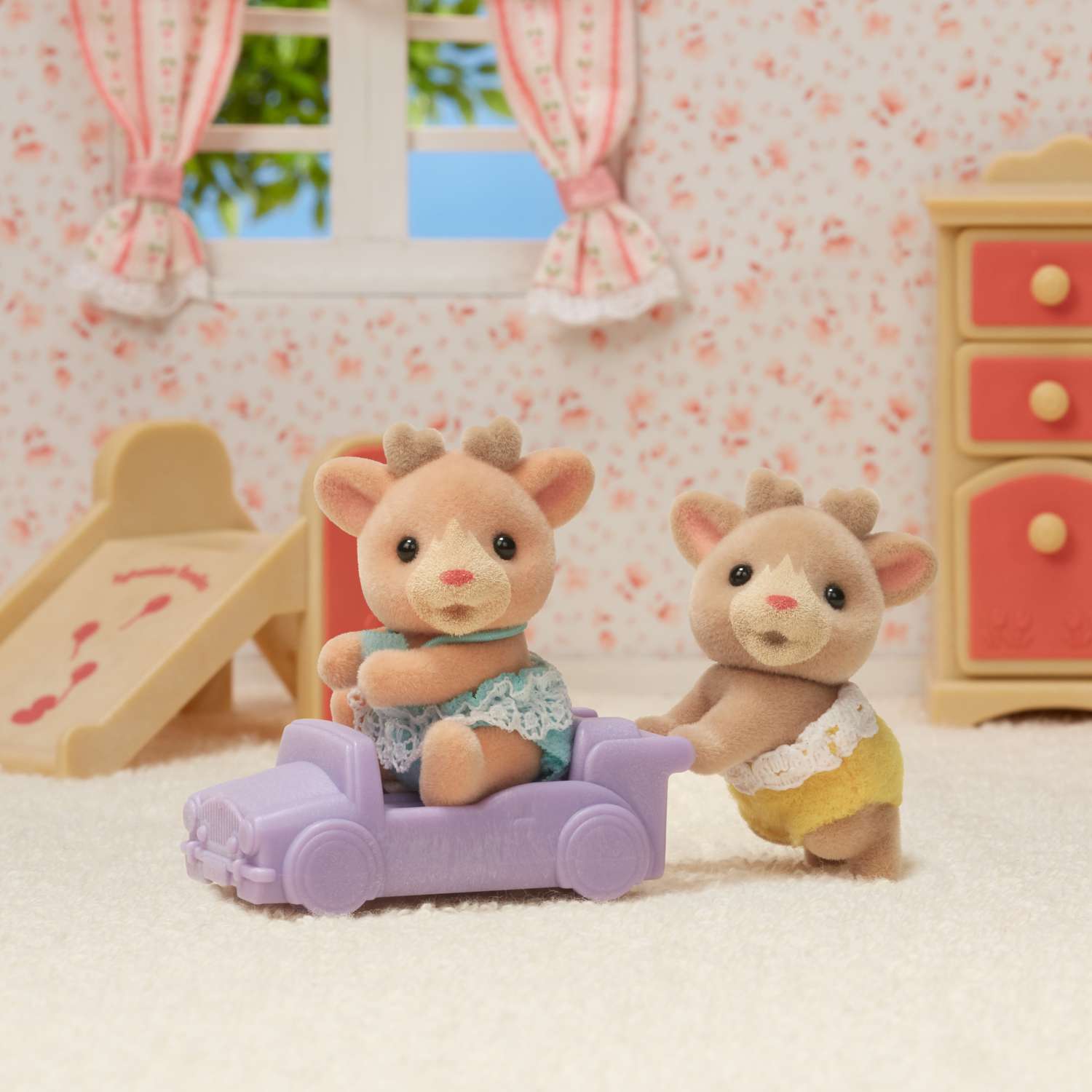 Игровой набор Sylvanian Families Олени-близнецы - фото 2