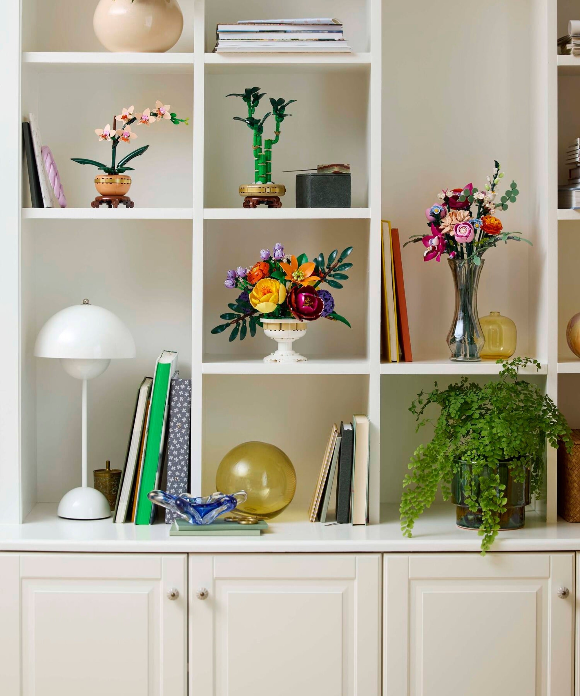 Конструктор LEGO Botanicals 10345 1161 дет. - фото 1