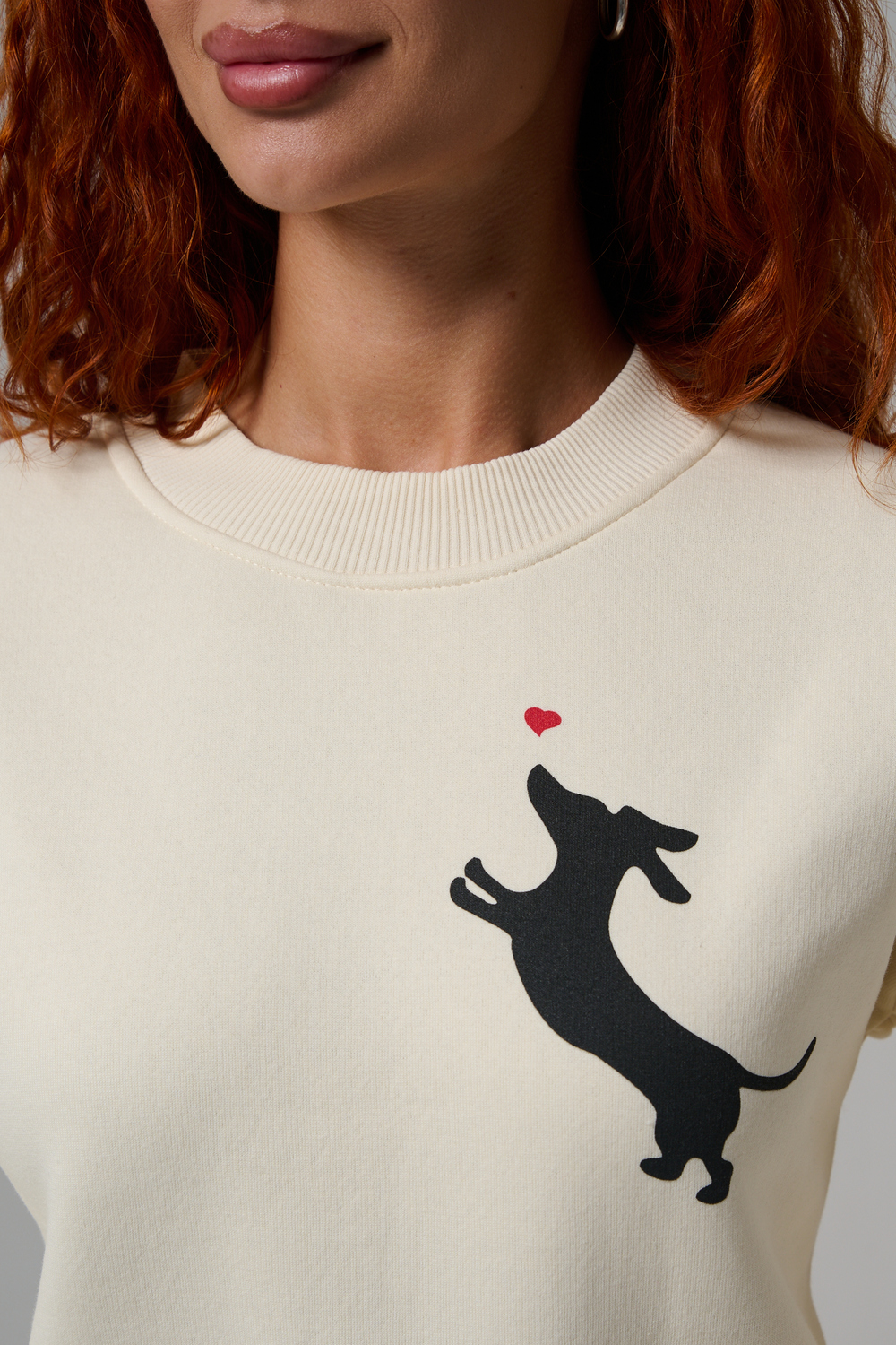 Свитшот Натали Суслова 8576 молочный+собачка с сердцем - фото 8