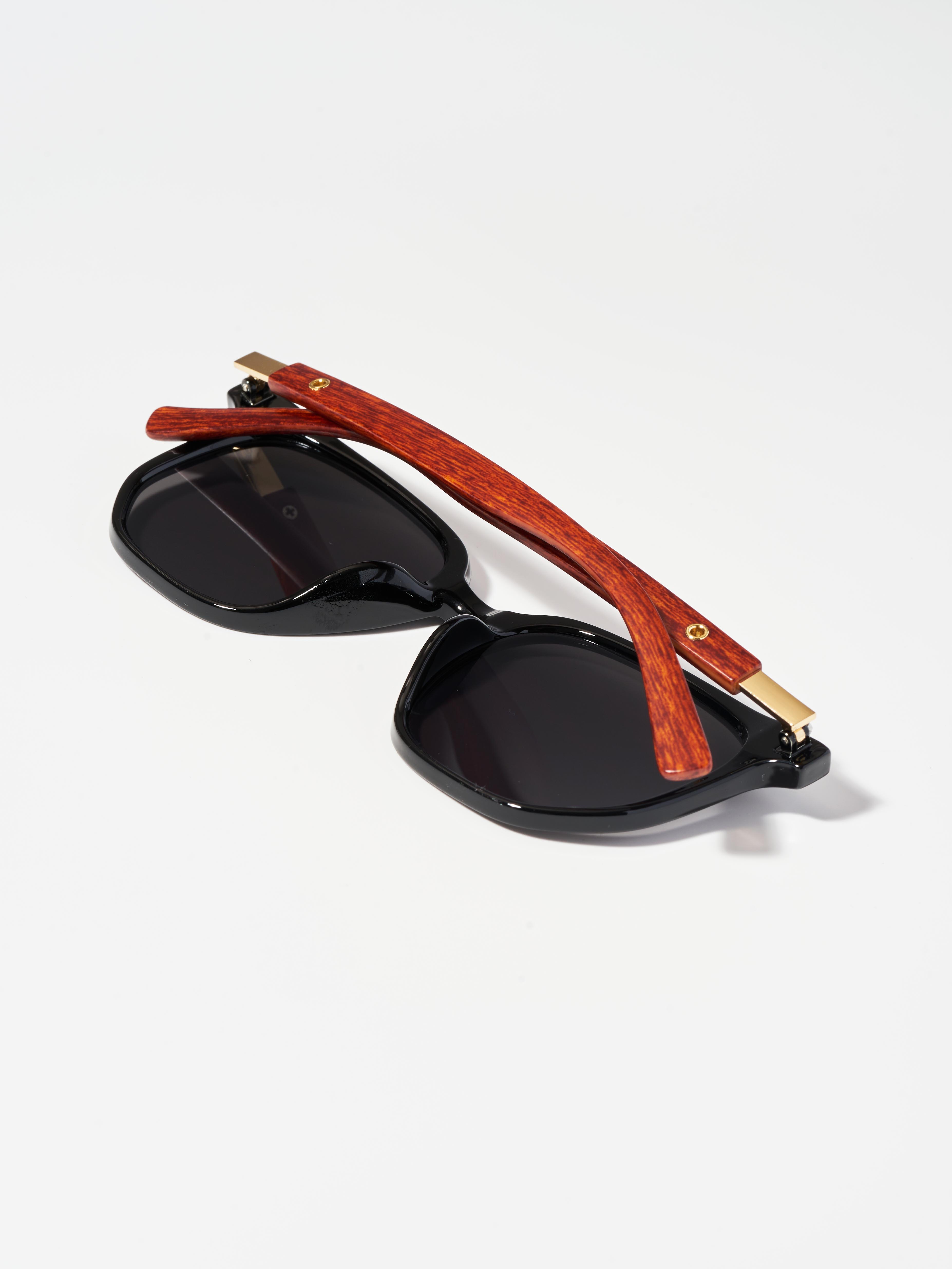 Солнцезащитные очки SUNNY GLASS O00031-1 - фото 4