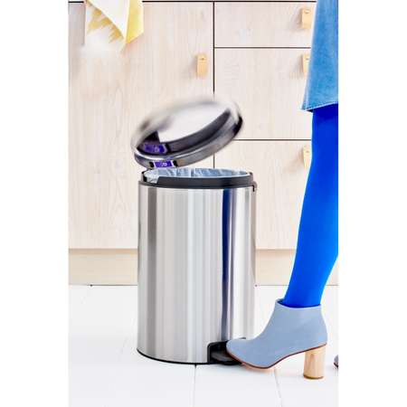 Бак мусорный Brabantia NewIcon с педалью стальной матовый FPP 20л 111907