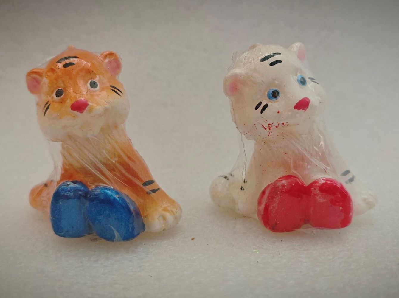 Свеча "Тигренок в валенках" - фото 1