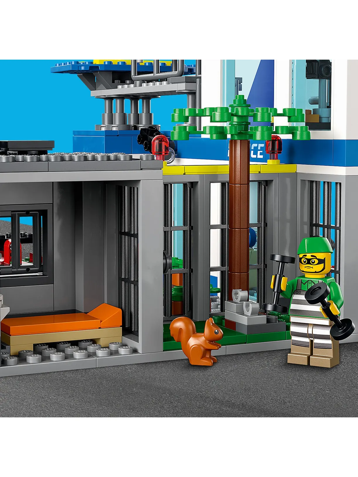 Конструктор LEGO City Police 668 дет. - фото 10