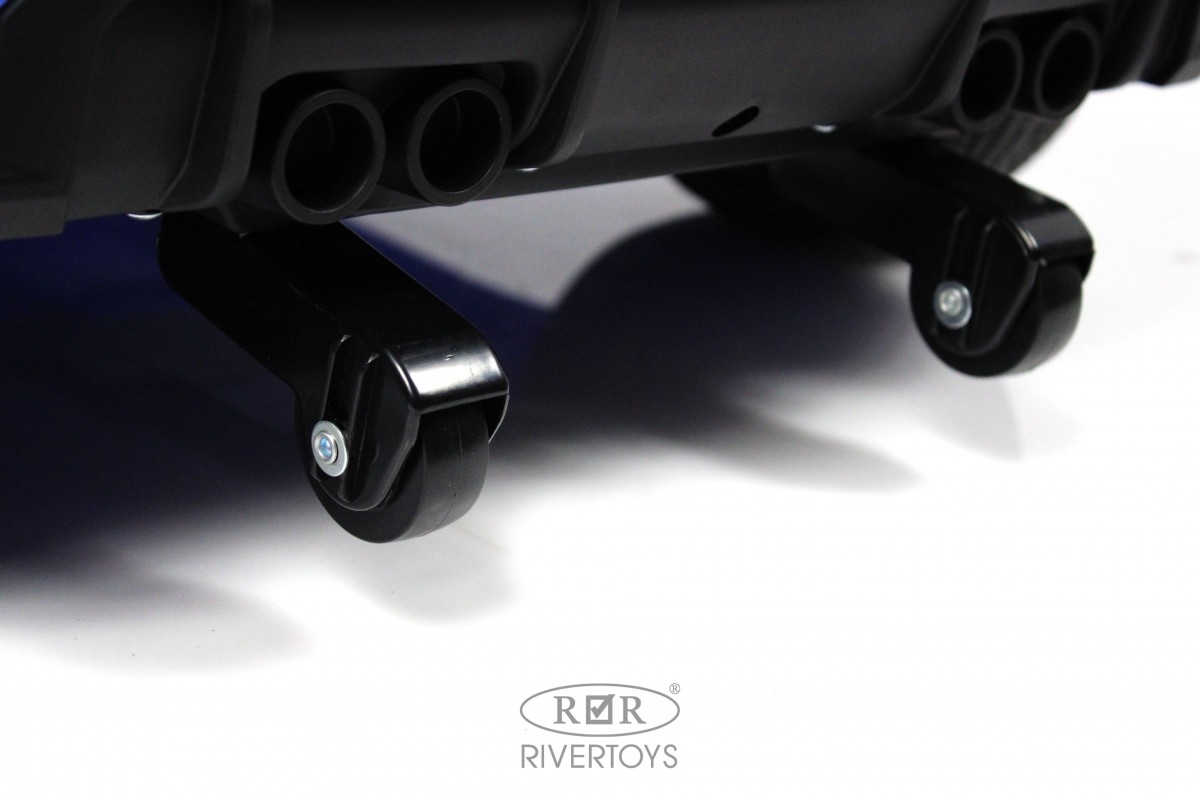 Электромобиль RIVERTOYS BMW A004AA-BMW-BLACK-GLANEC С пультом ДУ - фото 10