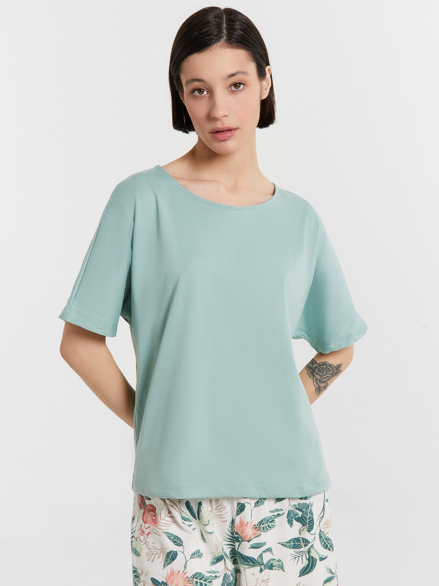 Пижама Mark Formelle (Марк Формэль) 592598/шалфей +тропики на св.молочном - фото 5