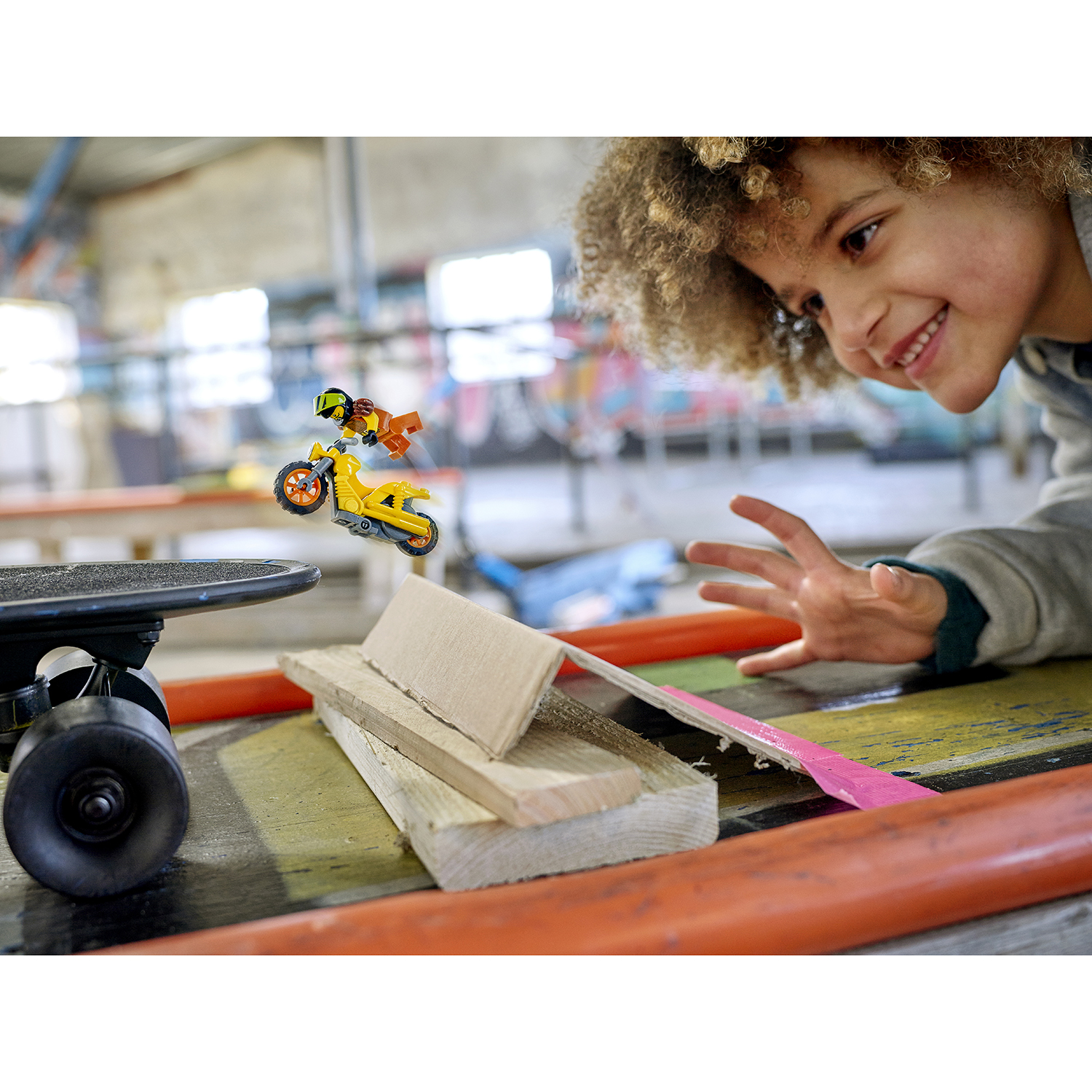 Конструктор LEGO City Demolition Stunt Bike 12 дет. - фото 9