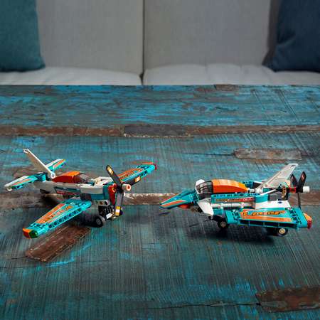 Конструктор LEGO Technic Гоночный самолёт блочный
