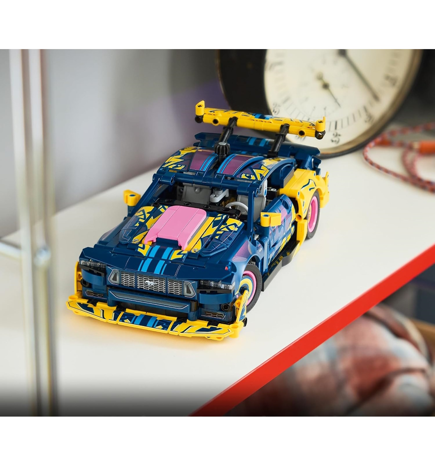 Конструктор LEGO Technic Ford Mustang GT 973 дет. - фото 2