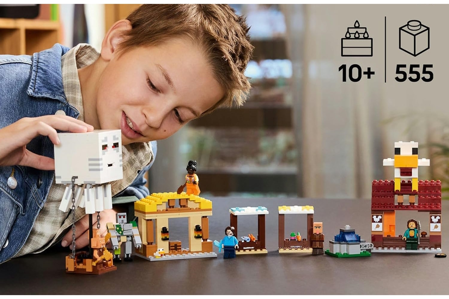 Конструктор LEGO Minecraft Нападение на деревню блочный - фото 8