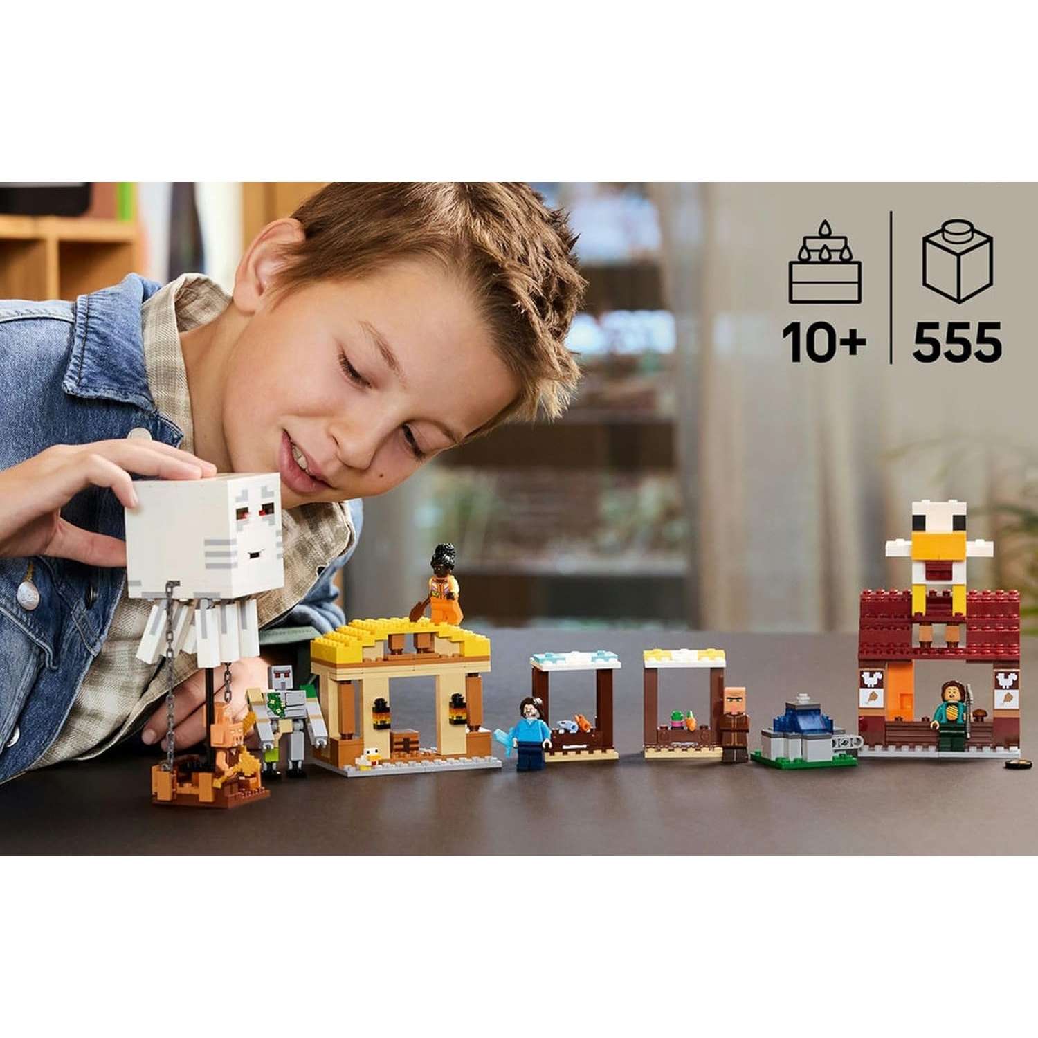 Конструктор LEGO Minecraft Нападение на деревню блочный - фото 8