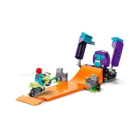 Конструктор LEGO City Smashing Chimpanzee Stunt Loop блочный