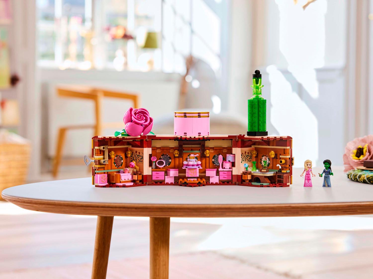 Конструктор LEGO Disney Princess Общежитие Глинды и Эльфабы 740 дет. - фото 10