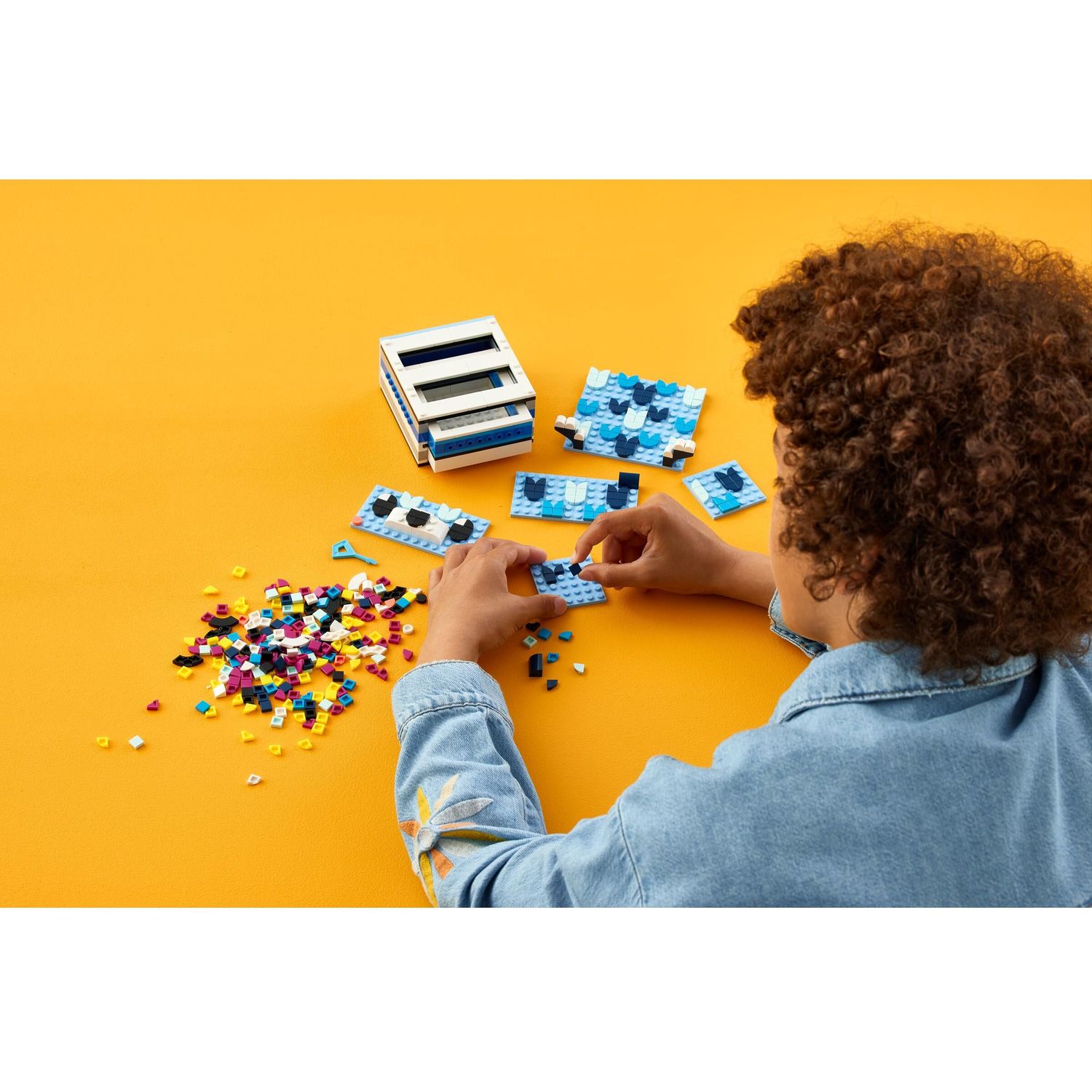 Конструктор LEGO DOTS Creative Animal Drawer 643 дет. - фото 10