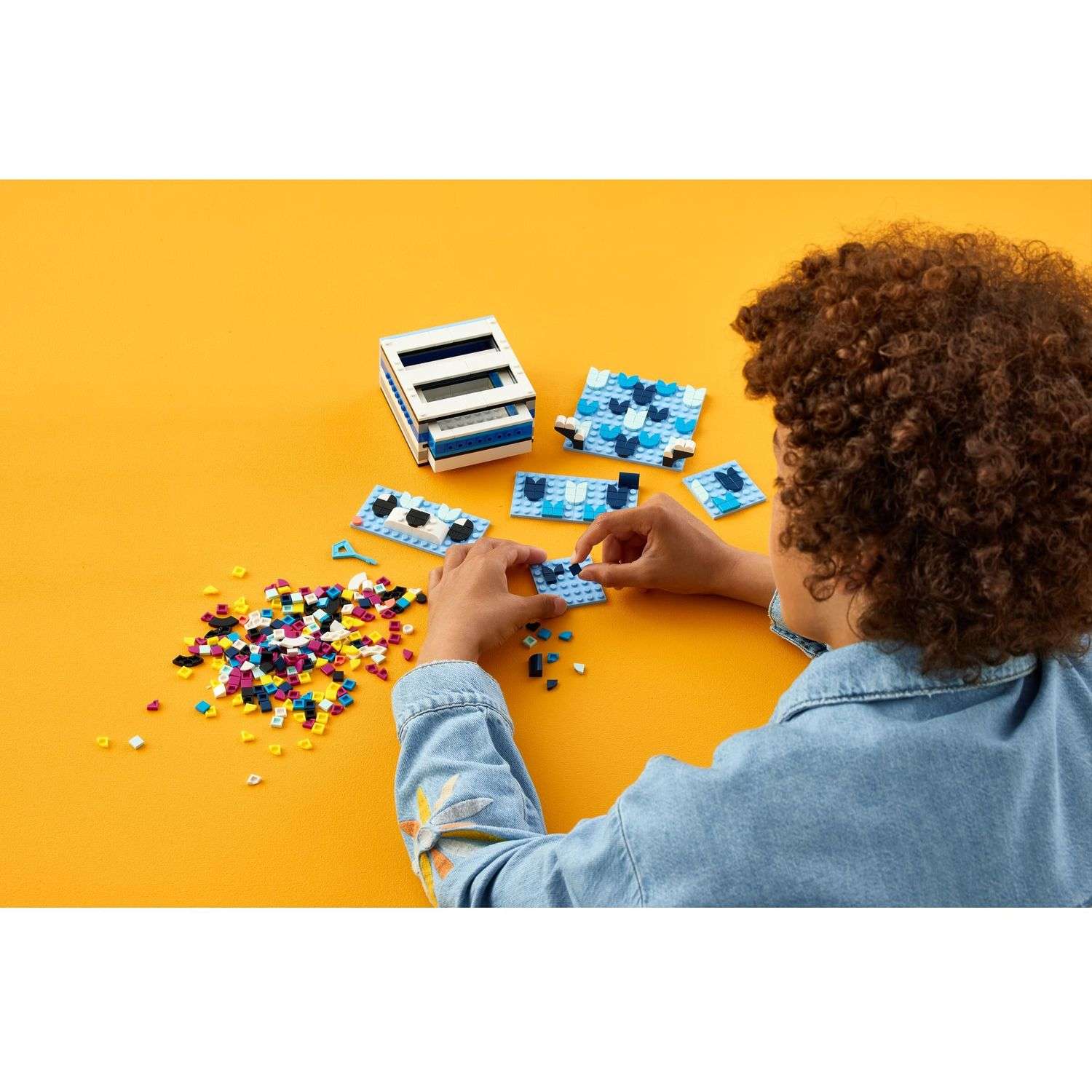 Конструктор LEGO DOTS Creative Animal Drawer 643 дет. - фото 10