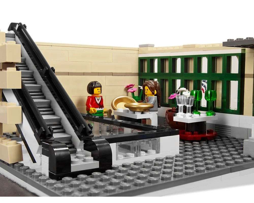 Изображение товара Конструктор LEGO Создатель 10211 Большой универмаг - редкий и оригинальный набор Изображение товара Конструктор LEGO Создатель 10211 Большой универмаг - редкий и оригинальный набор