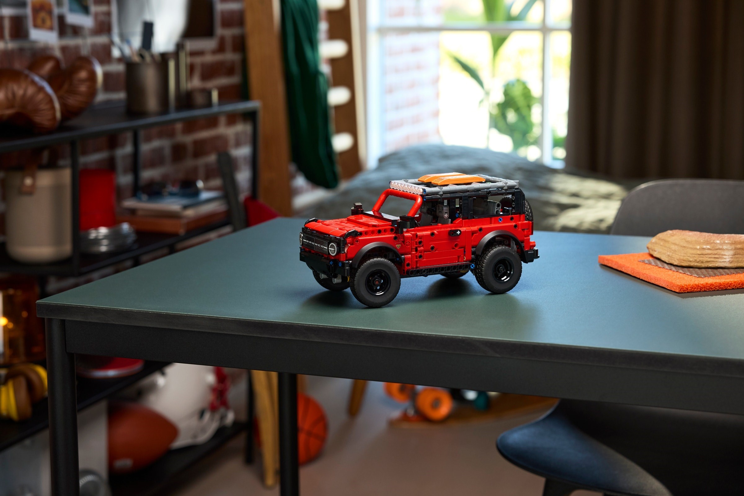 Конструктор LEGO Technic 42213 943 дет. - фото 7