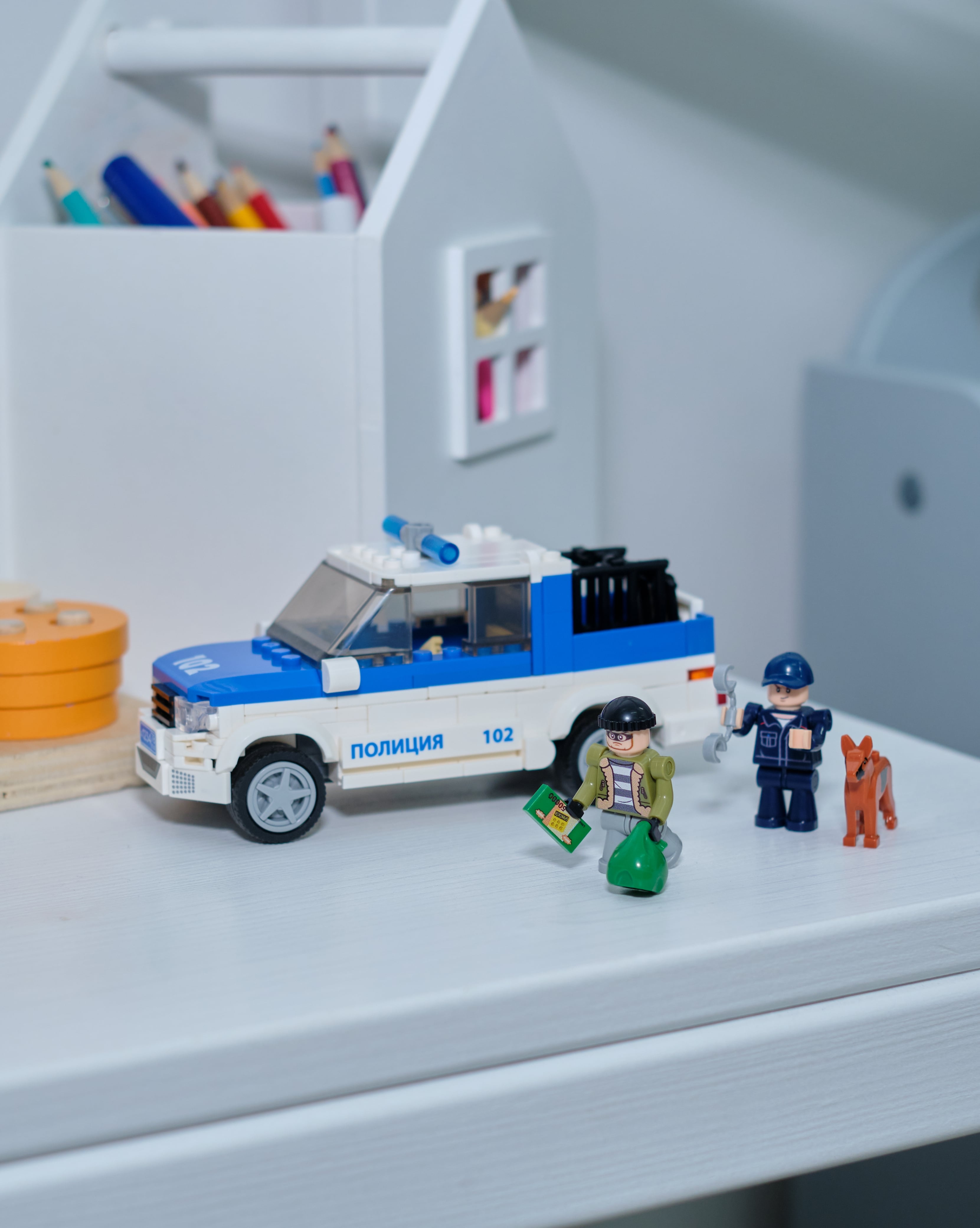 Конструктор brick labs Полицейский автомобиль 272 дет. - фото 12