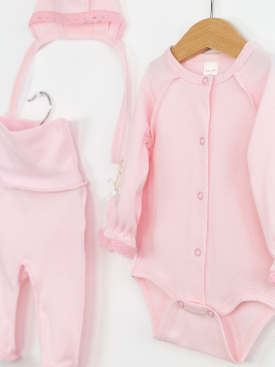 Боди и ползунки с чепчиком Baby boom КН165/2-И Вышивка розовый - фото 6