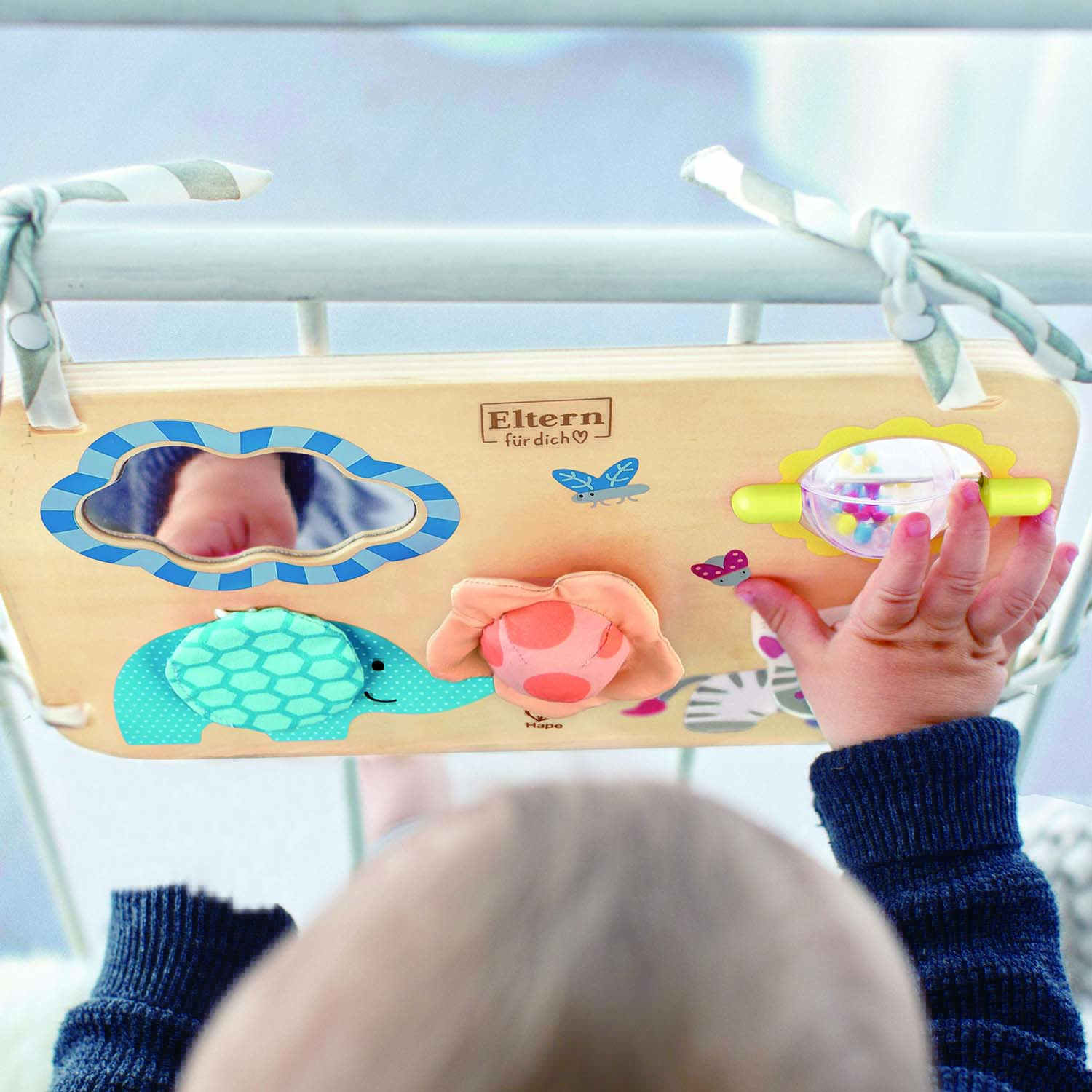 Игрушка Hape подвеска Друзья - фото 4
