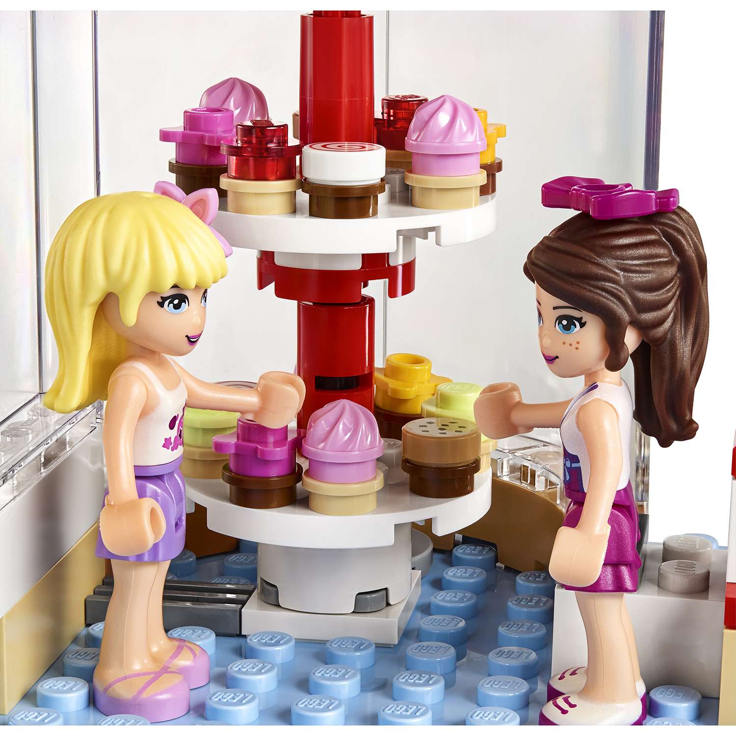 Конструктор LEGO Friends Кондитерская блочный - фото 9