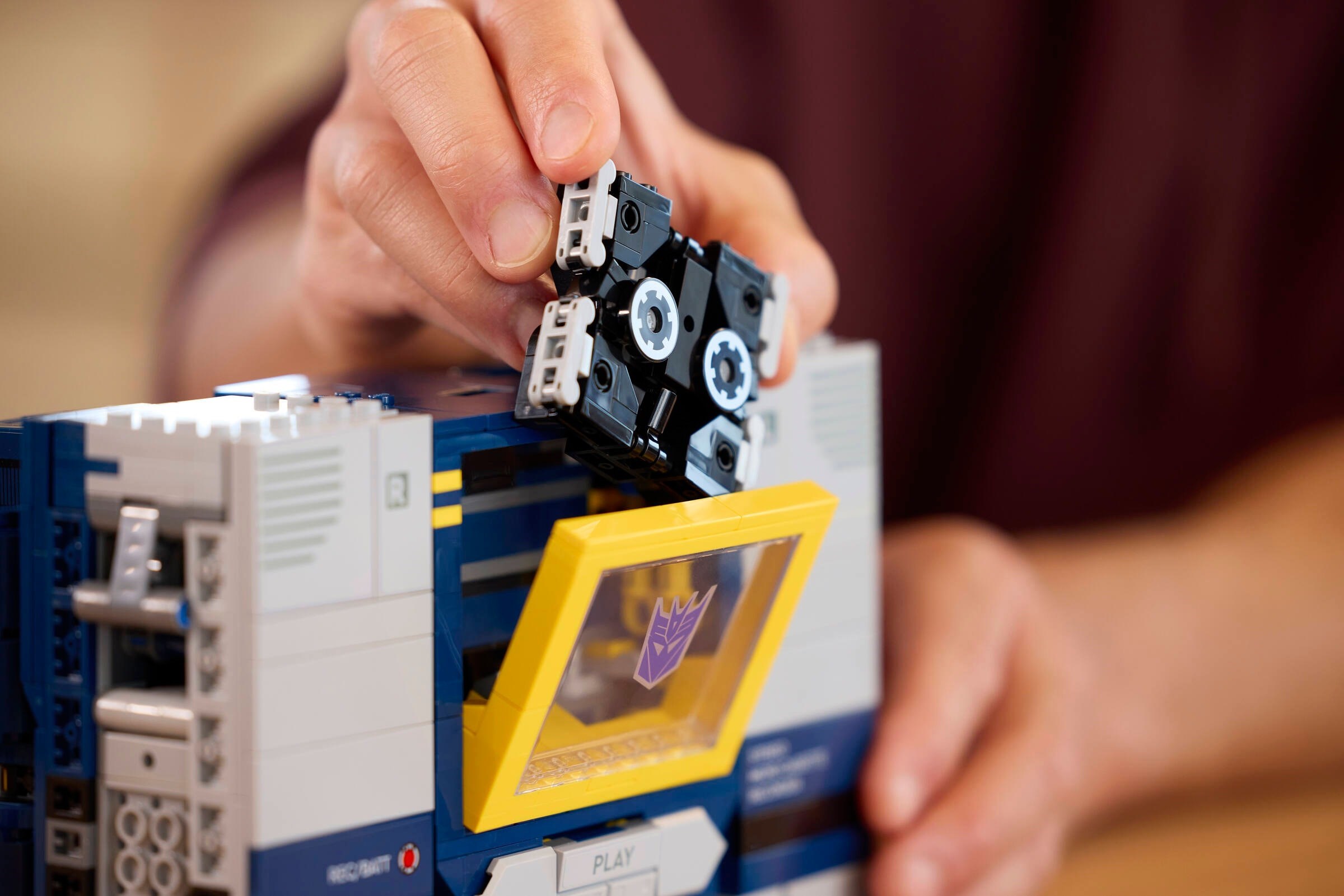 Конструктор LEGO Icons 10358 1505 дет. - фото 4