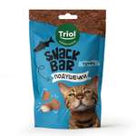 Лакомство для кошек Triol Snack Bar 30г мини-подушечки с начинкой из тунца