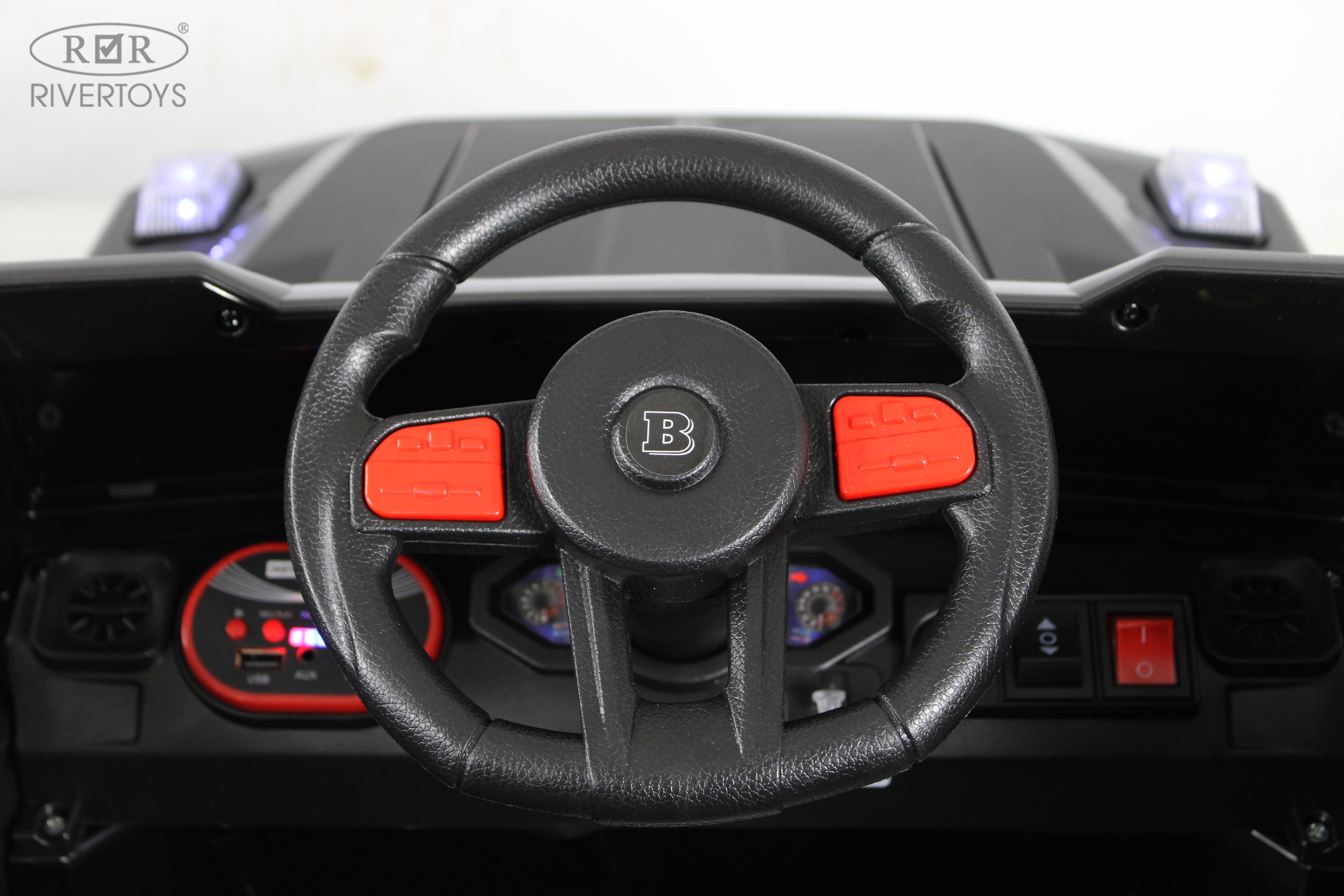 Электромобиль RIVERTOYS Mercedes Z111VO-BLACK С пультом ДУ - фото 17