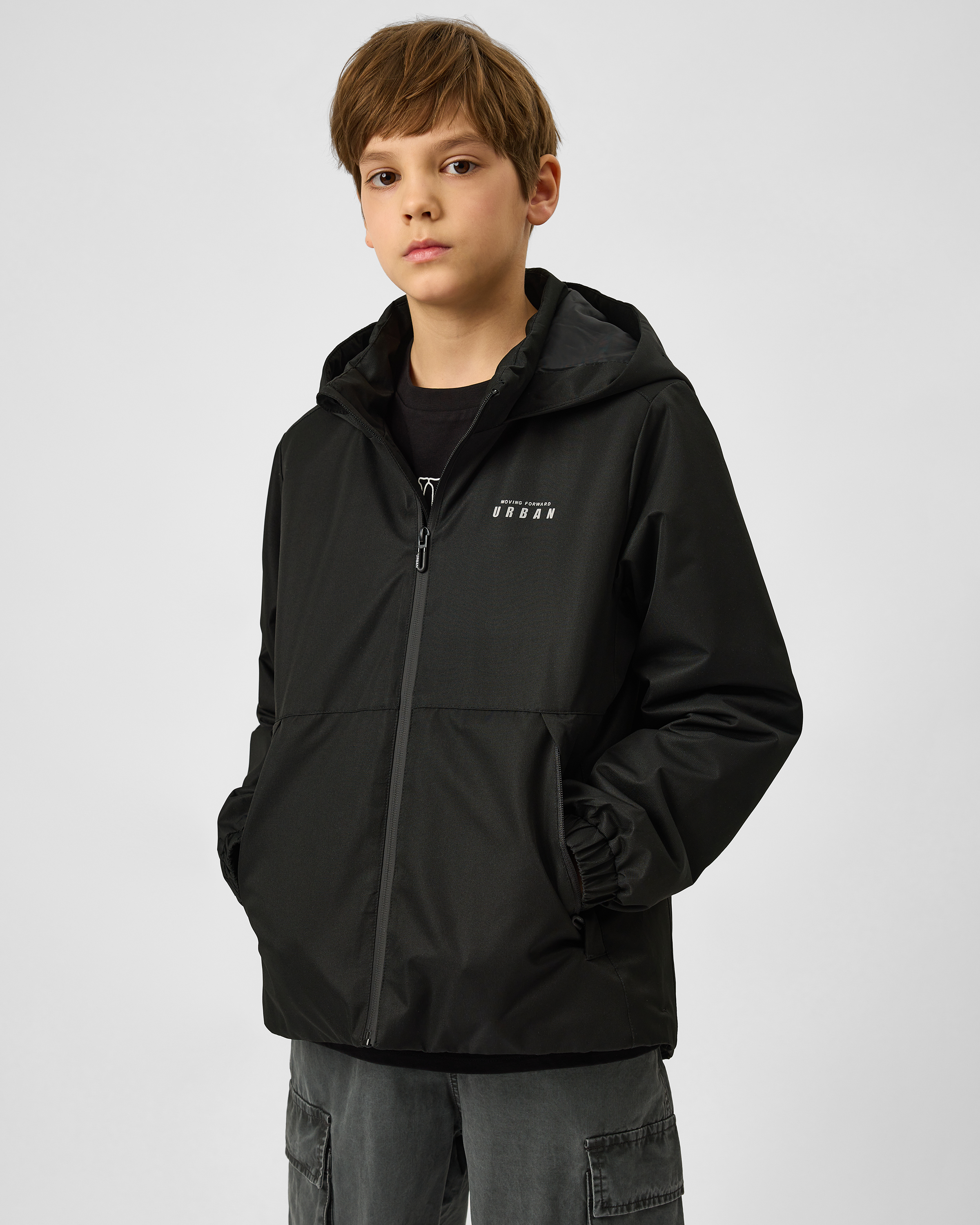 Изображение товара Демисезонная мембранная куртка Futurino для мальчика 152 черная со светоотражающей надписью