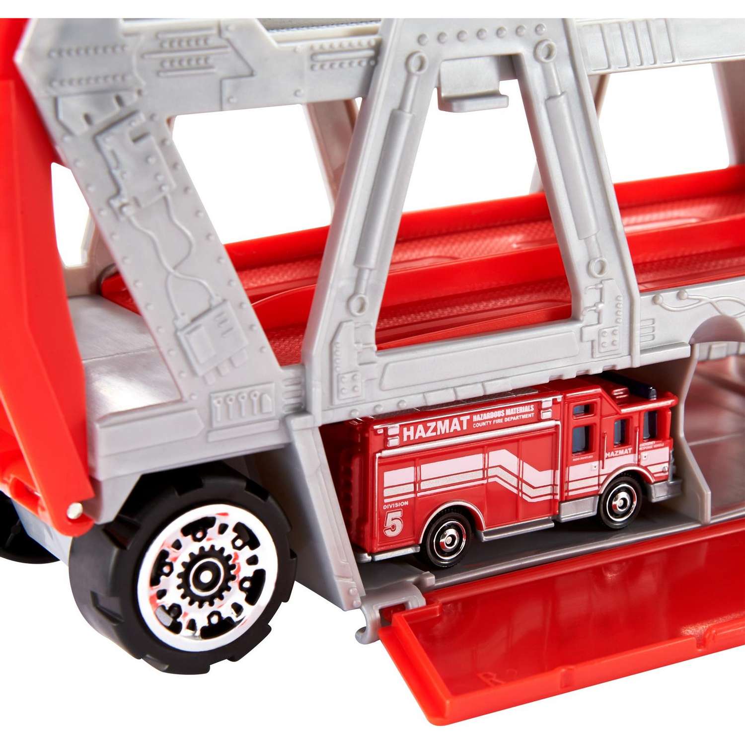 Игровой набор Matchbox Пожарный тягач 1:64 GWM23 - фото 7