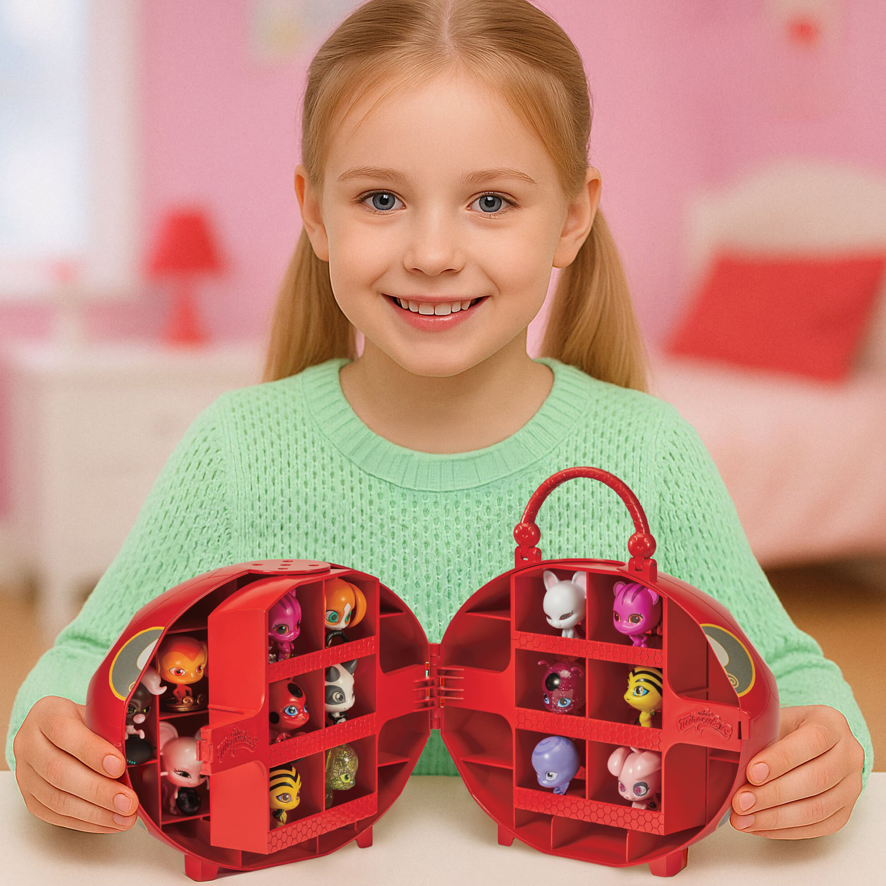 Игровой набор Леди Баг и Супер Кот Кейс для хранения + Квами 4 шт - фото 6