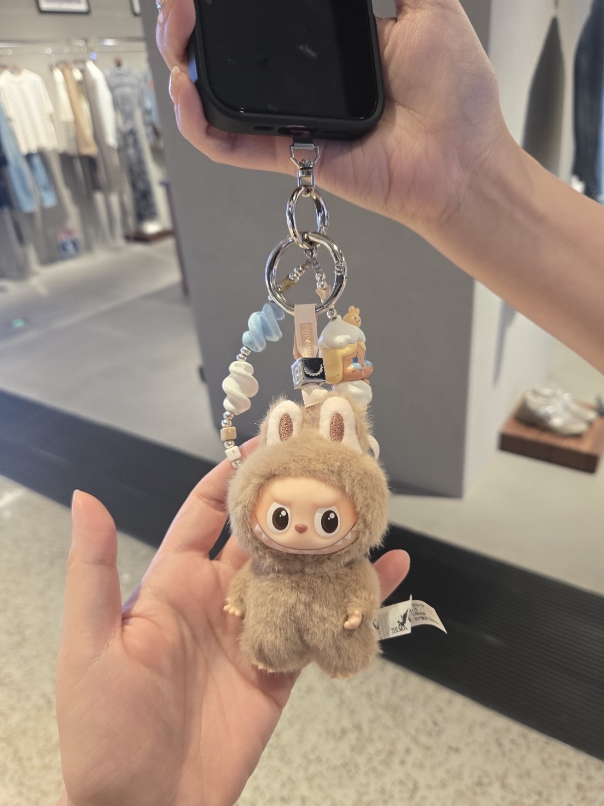 Брелок POP MART Pin for Love A-M - фото 12