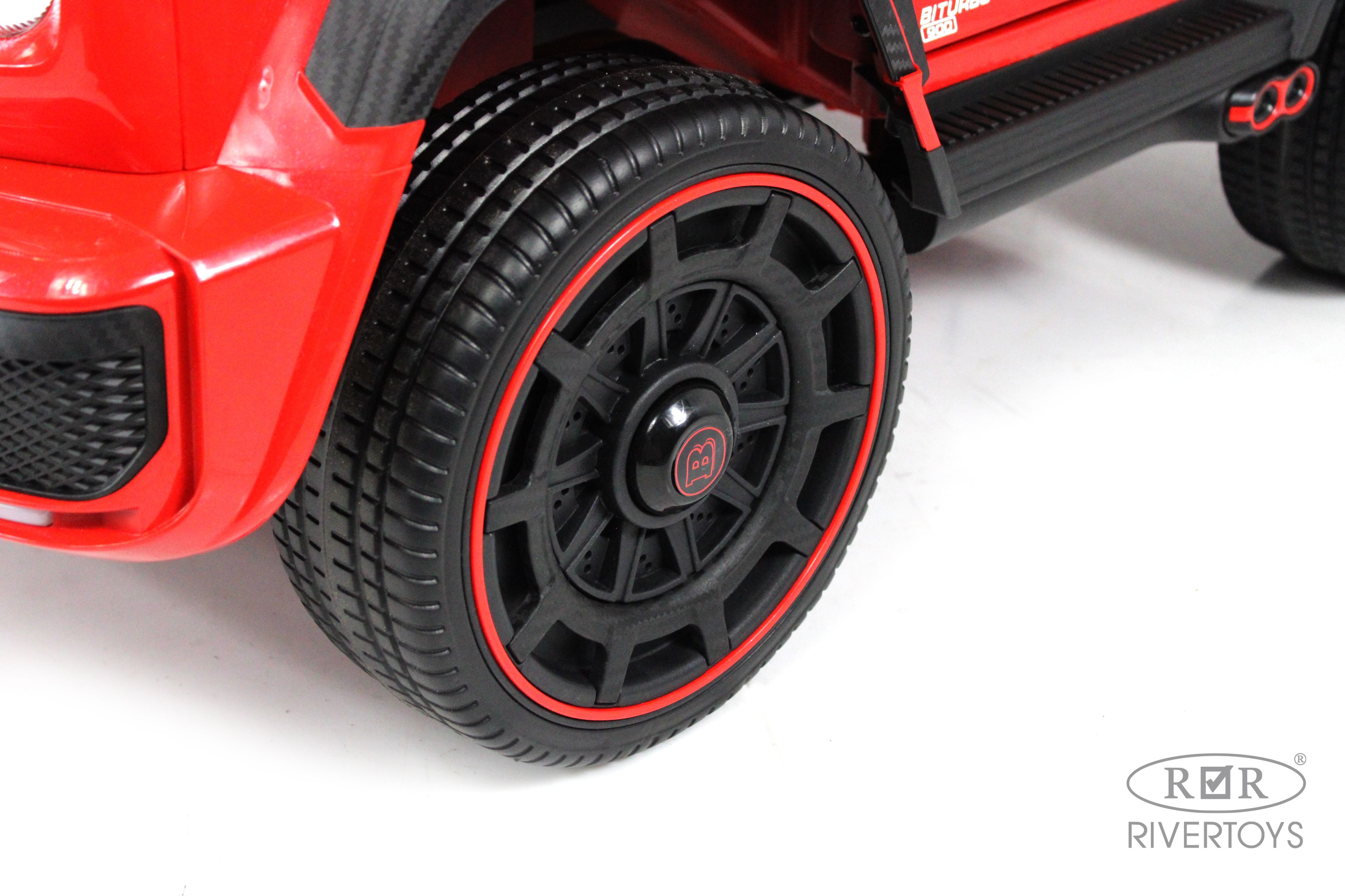 Электромобиль RIVERTOYS Mercedes Z999ZZ-RED С пультом ДУ - фото 15