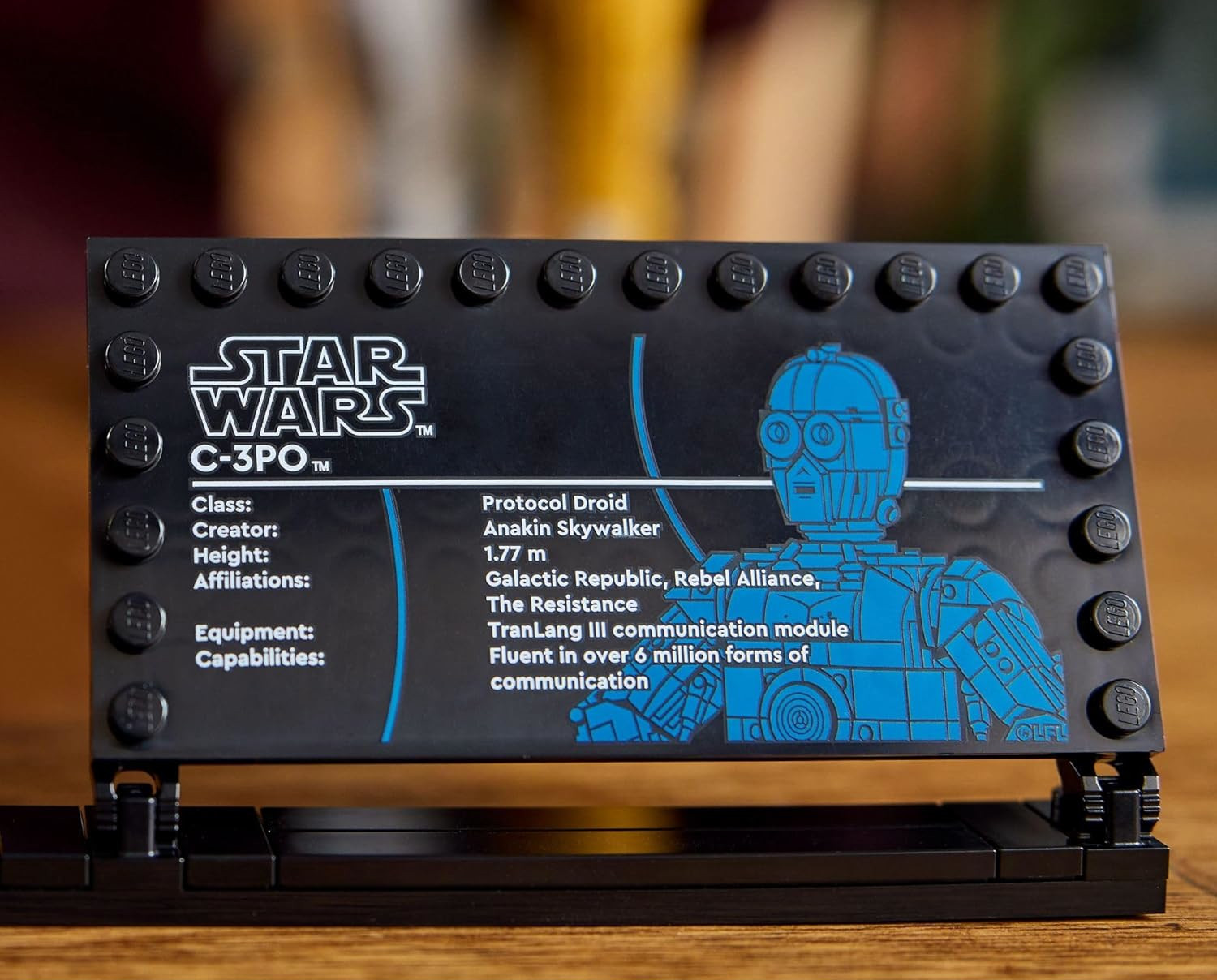 Конструктор LEGO Star Wars Дроид C-3PO 1138 дет. - фото 5